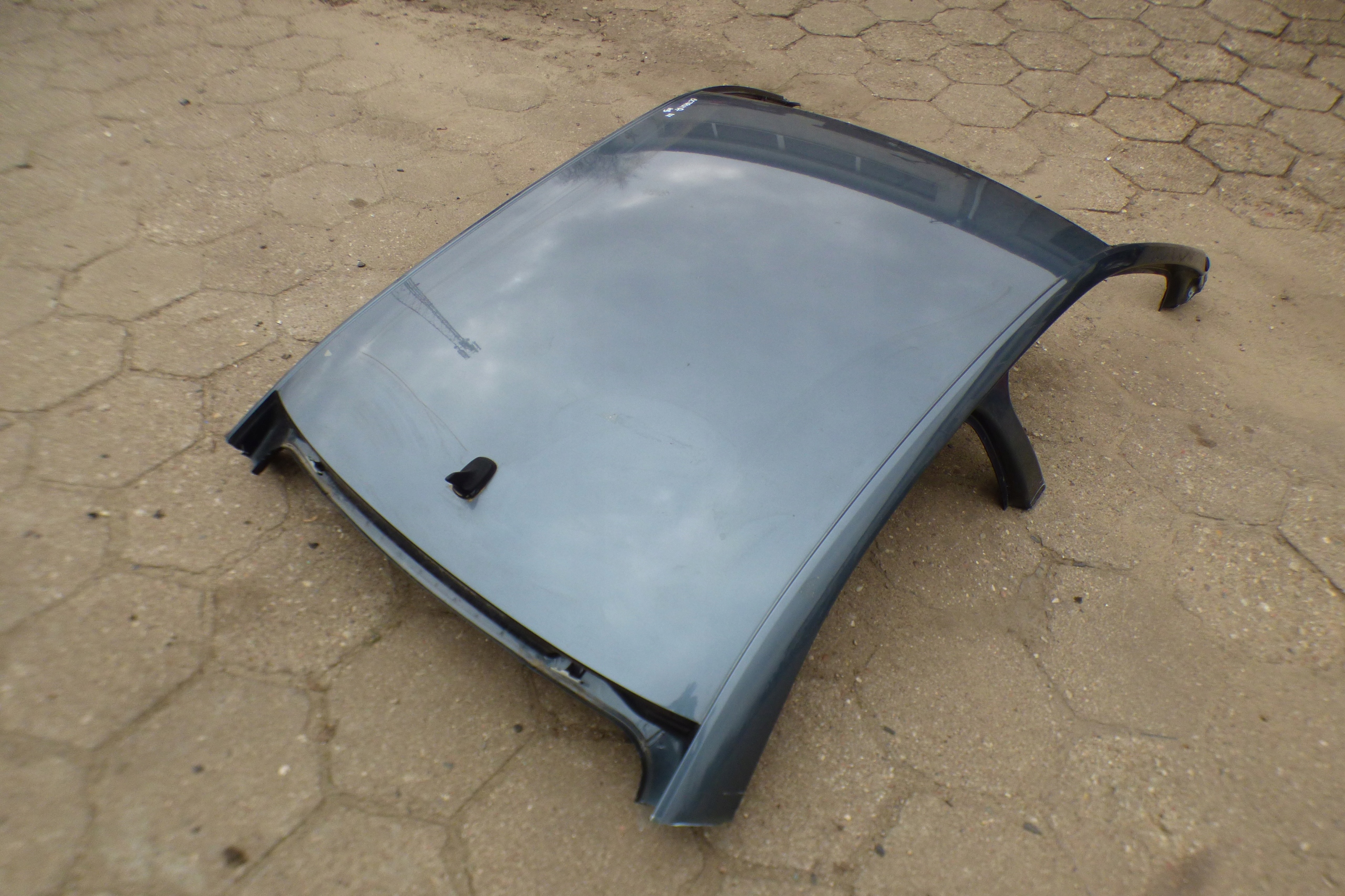 dach LAKIER LF7Y st.BDB SKODA OCTAVIA III HB