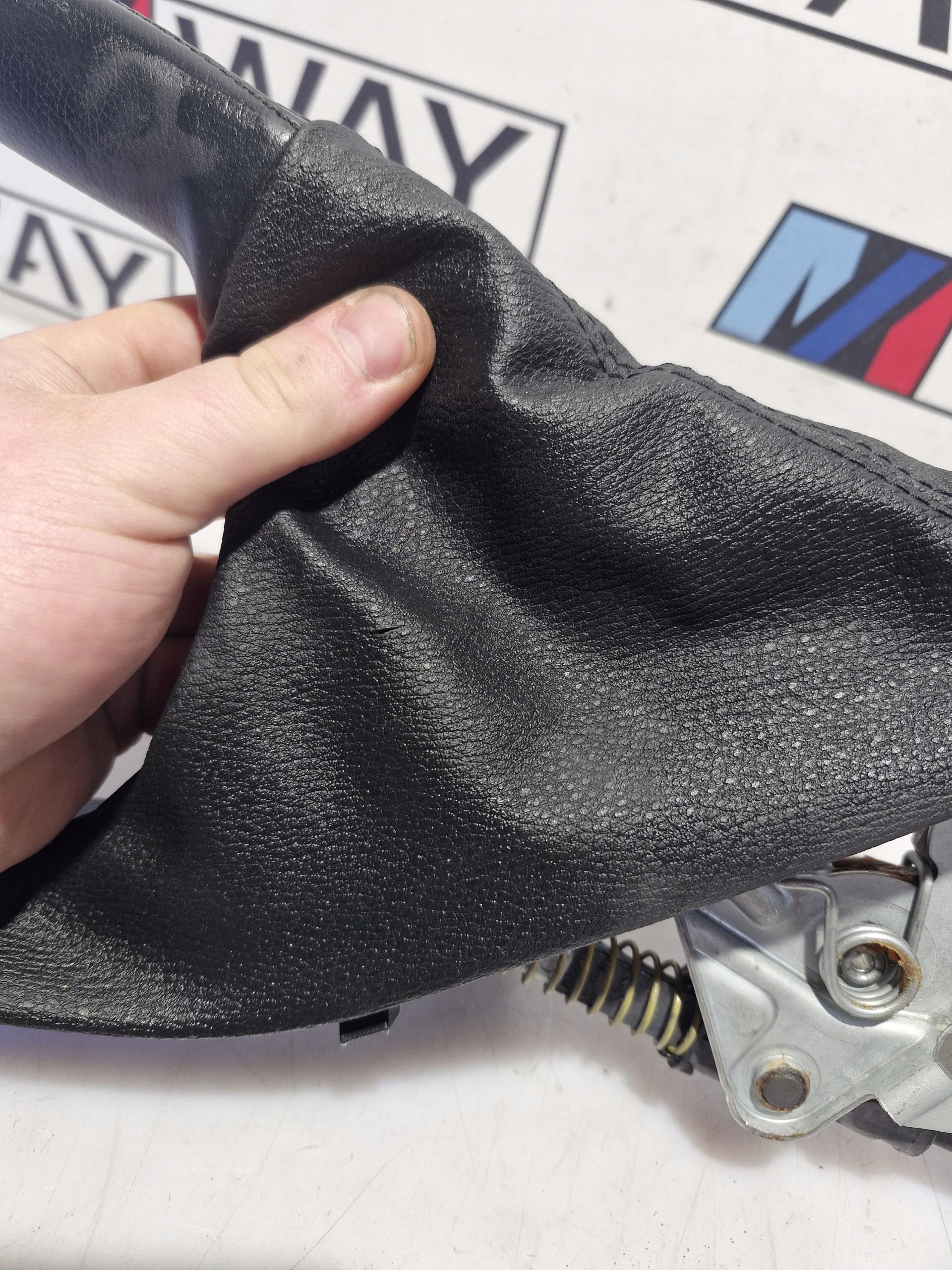 9250855 6782749 BMW E81 E82 E84 E90 E93 páčka elektrická brzda manžeta