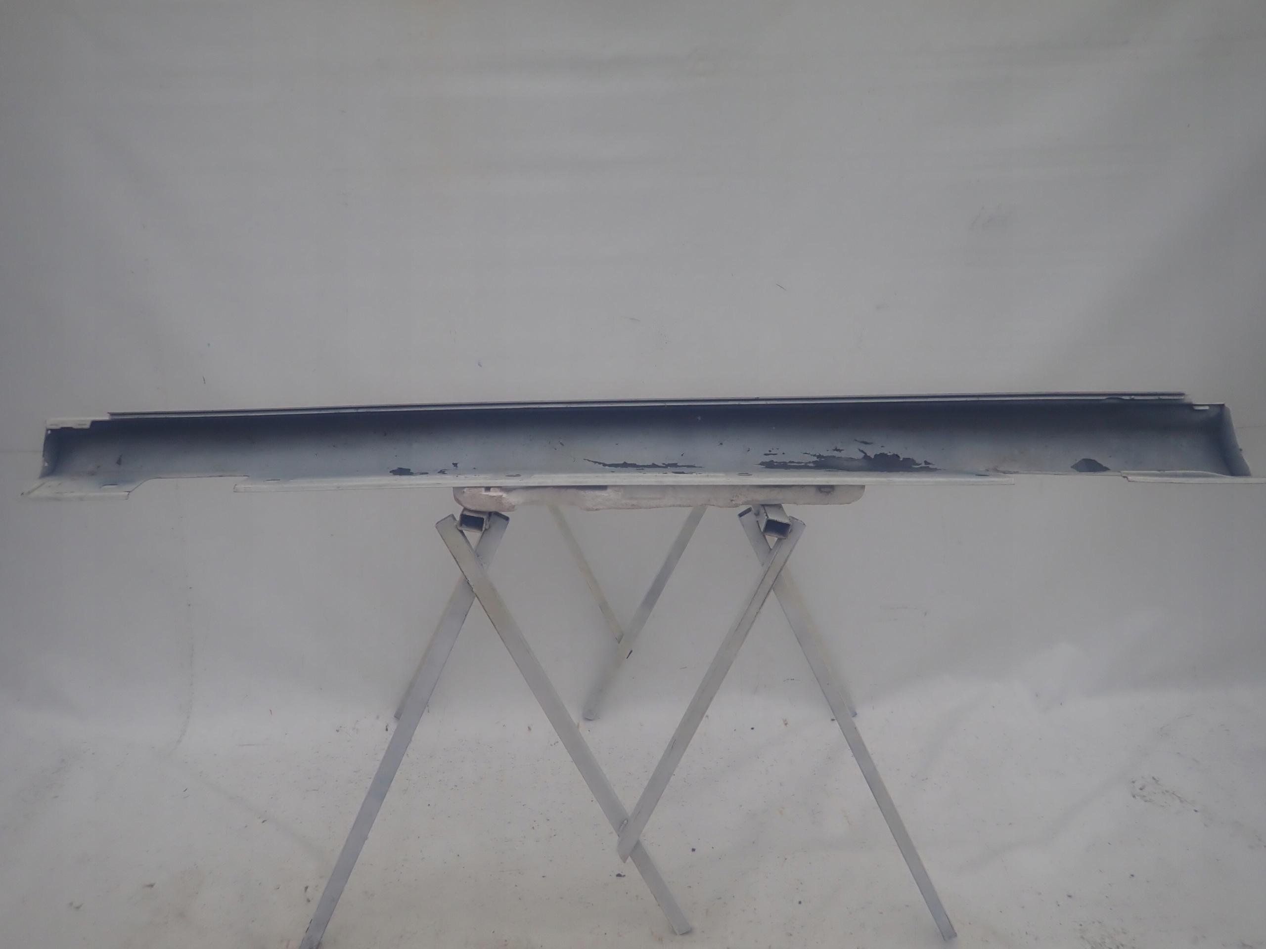 MERCEDES B-KLASA W246 threshold right moulding threshold