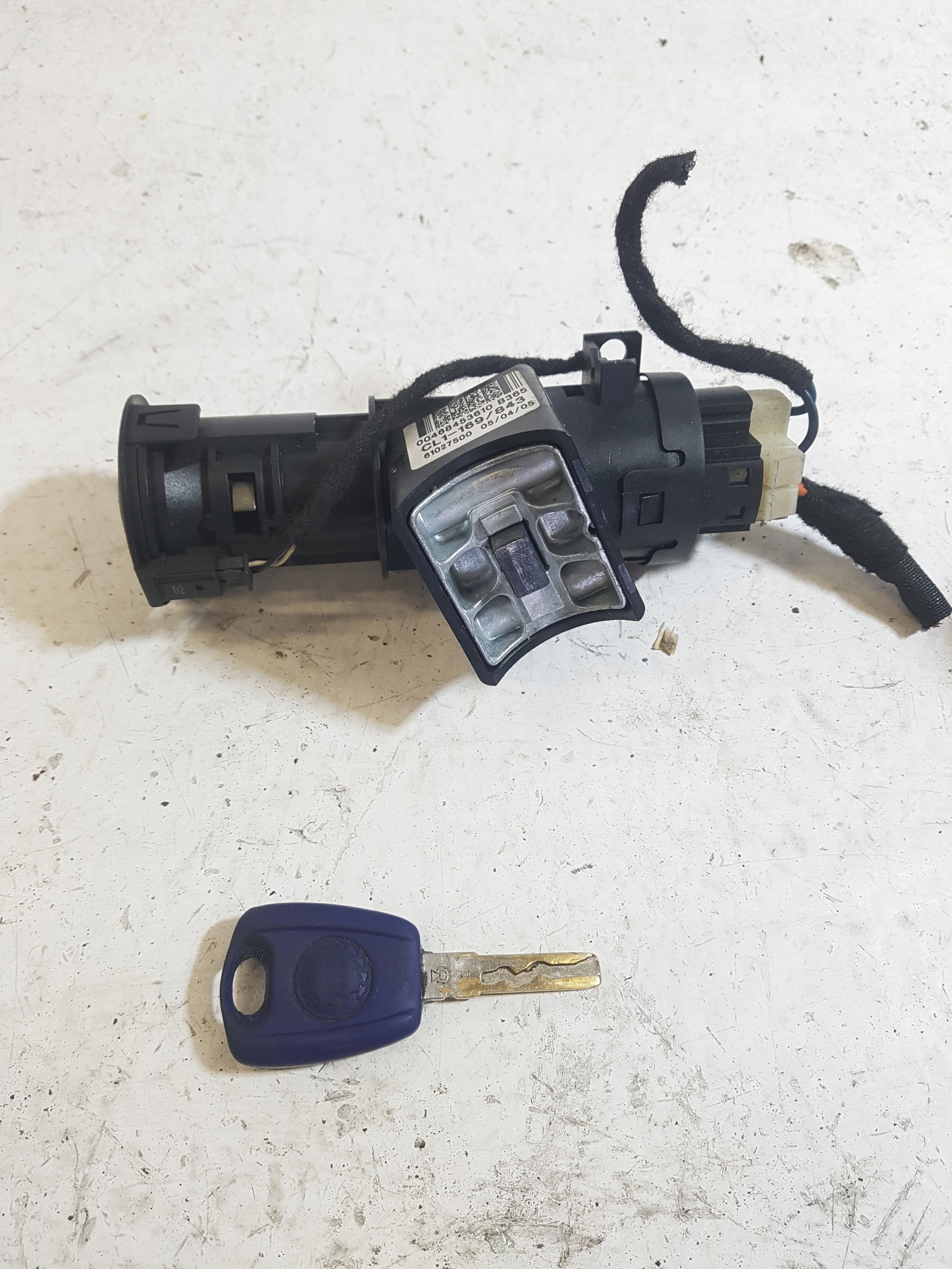 ignition Z KLUCZYKIEM FIAT PANDA 2