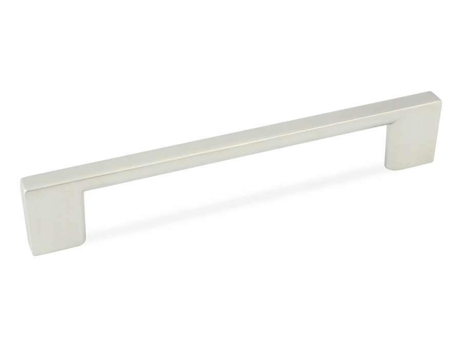 

Uchwyt AR004 Satyna Rozstaw 192 MM