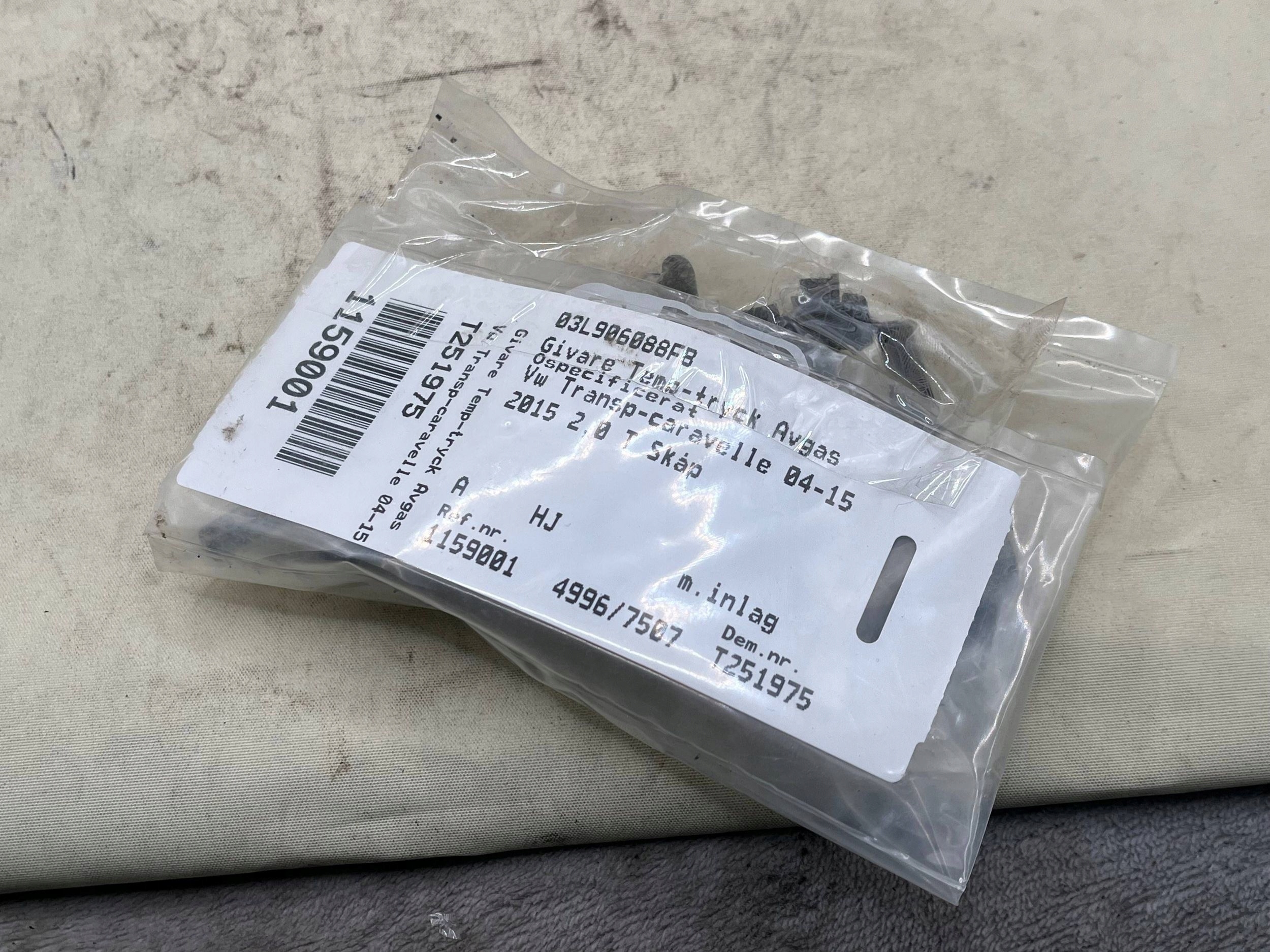 VW Sensor TEMPERATURY Gase 03L906088FB !J