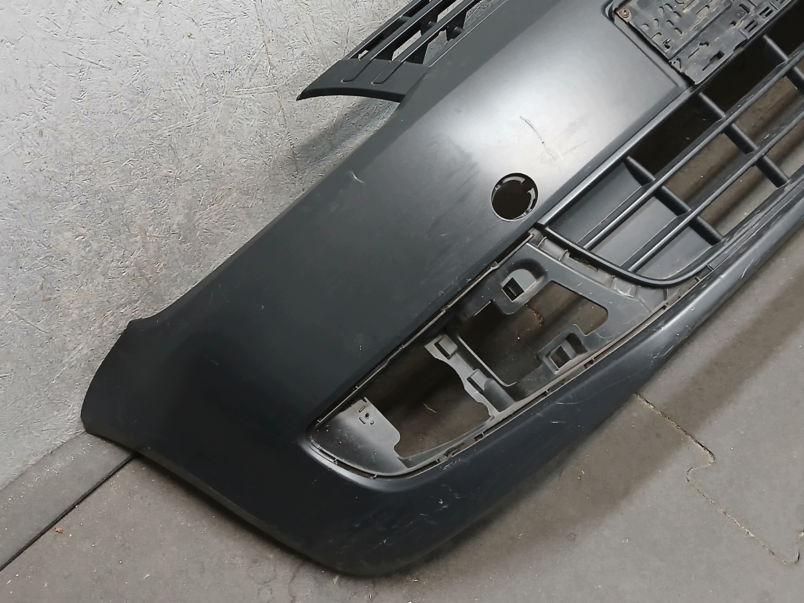 stoßstange vorne VW CADDY 2K0 10-15