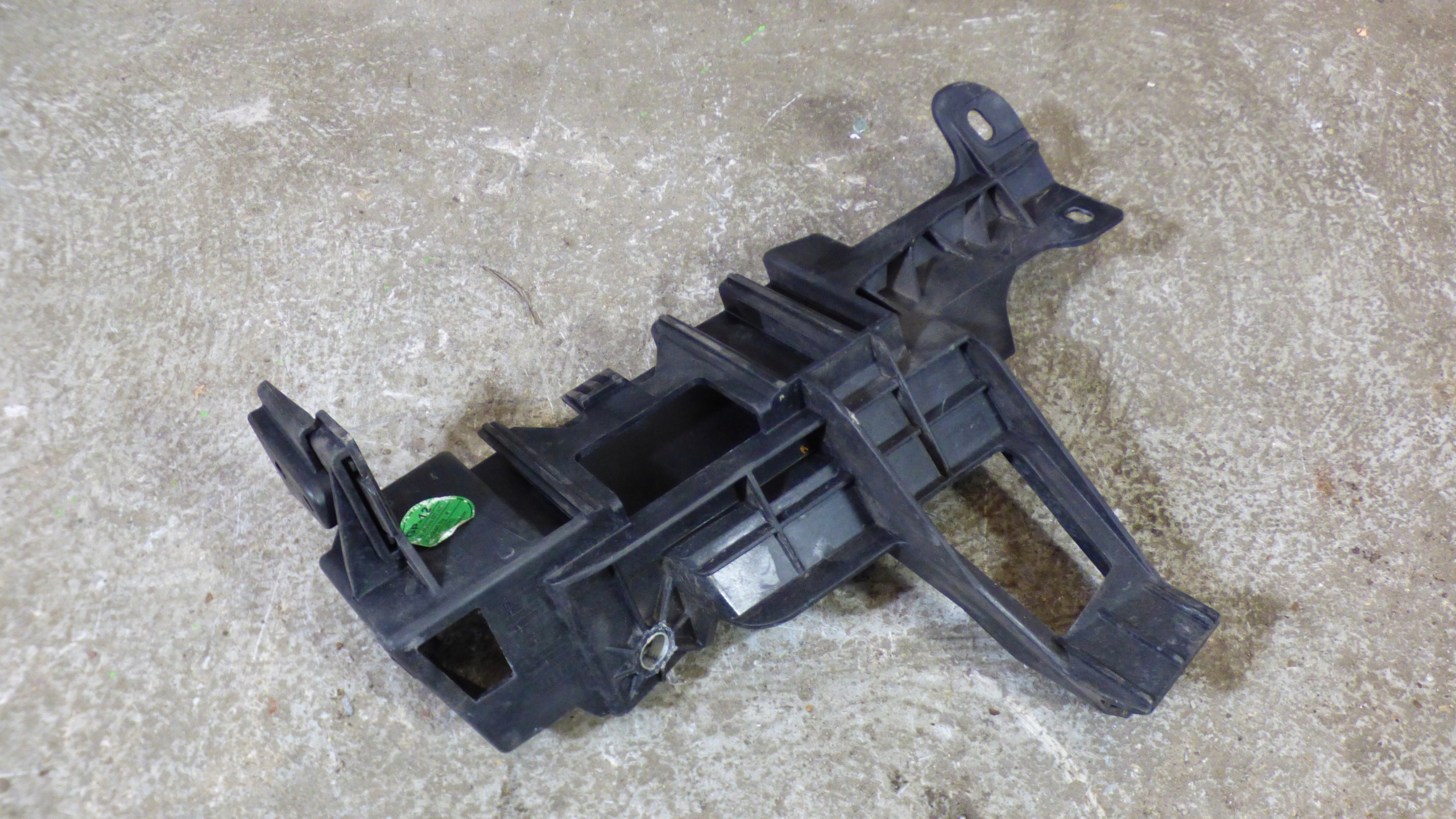 bracket holder komputera 13408288 stBDB OPEL ASTRA K V