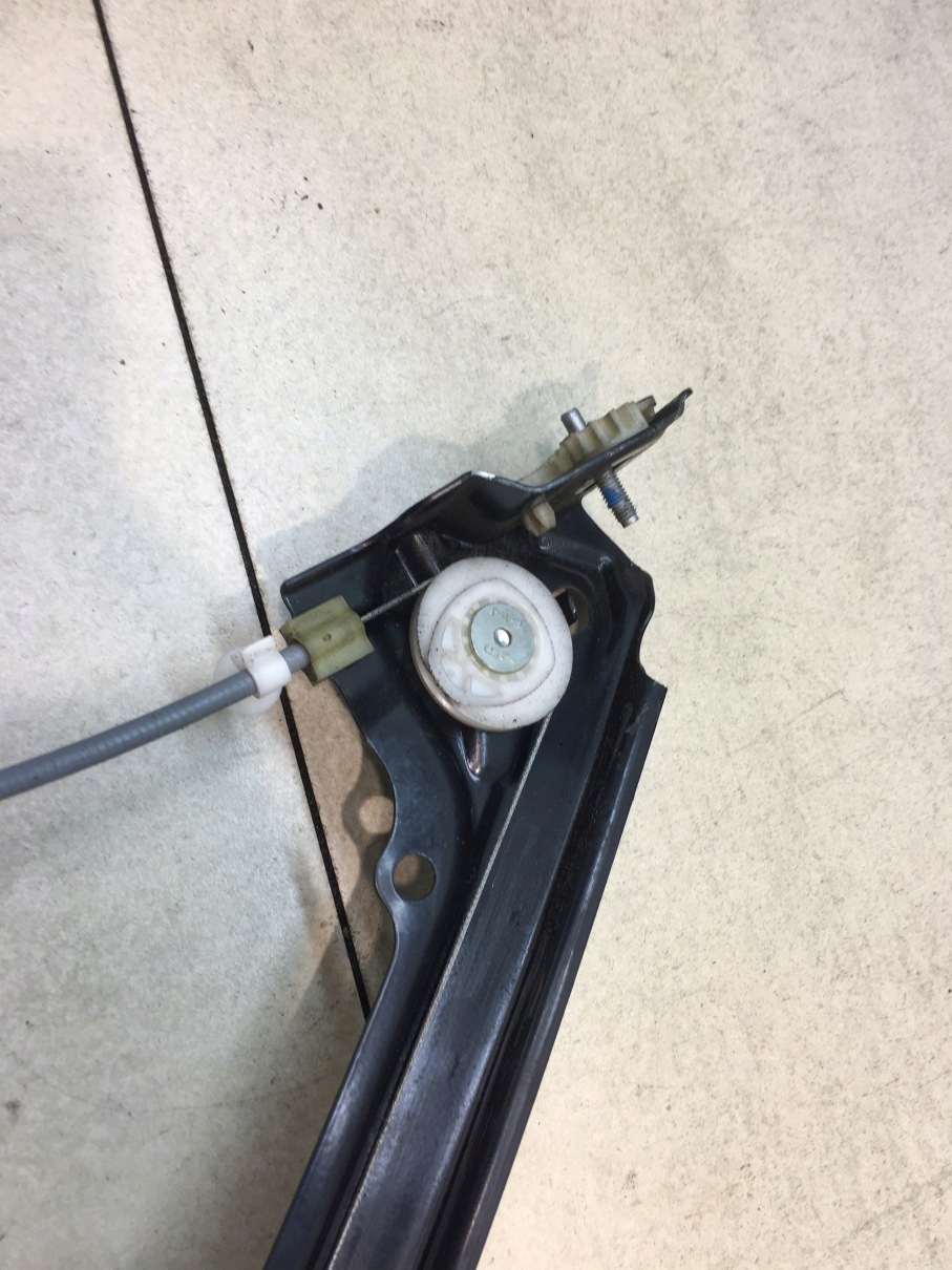 window regulator right BMW 3 E92 7193456 0130822403