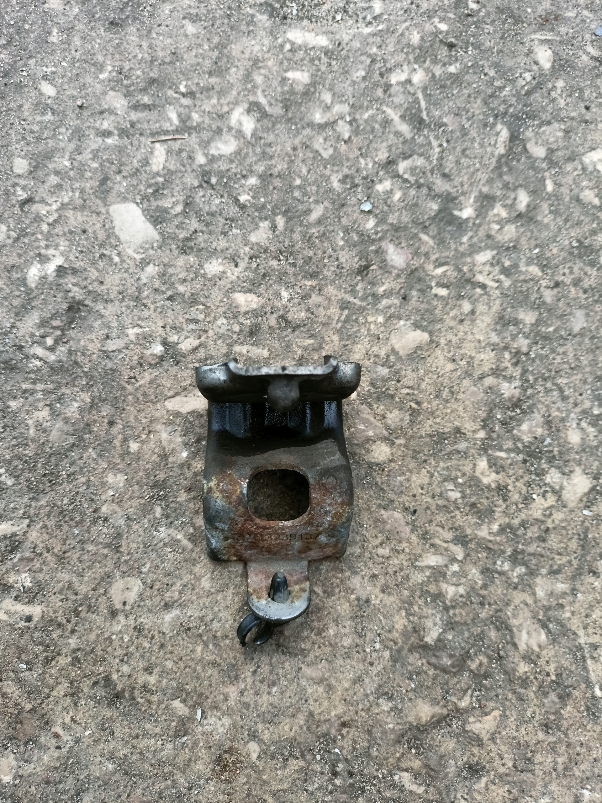 bracket holder radiator OPEL INSIGNIA A