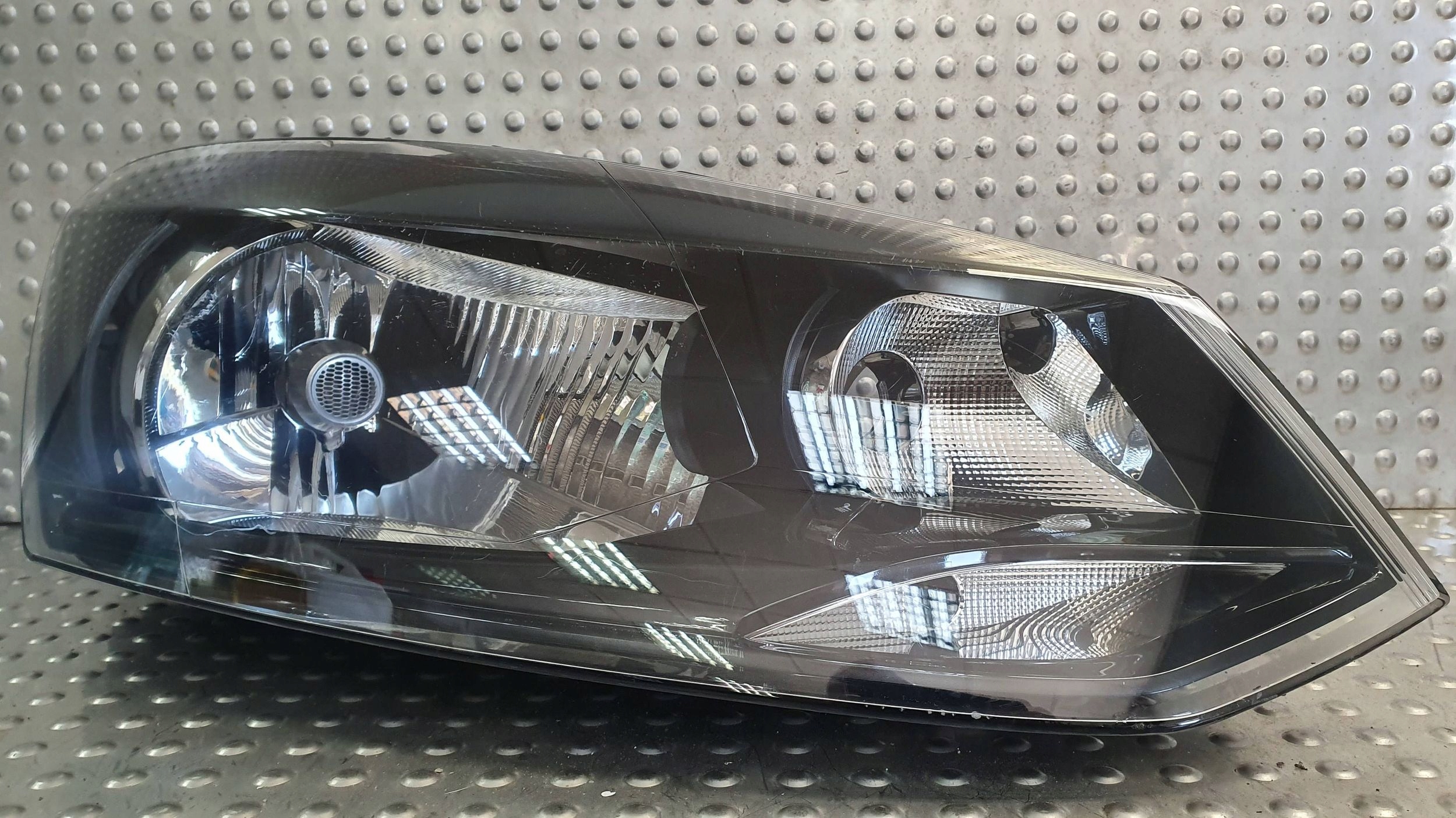 light front right VW POLO 6R 6R1941016E 08