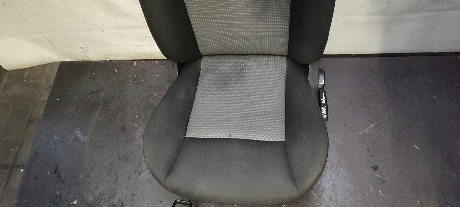 seat front left driver´s podgrzewany Mercedes W169 1,7