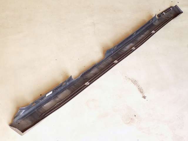 молдинг порога левый RANGE ROVER P38 II 01r