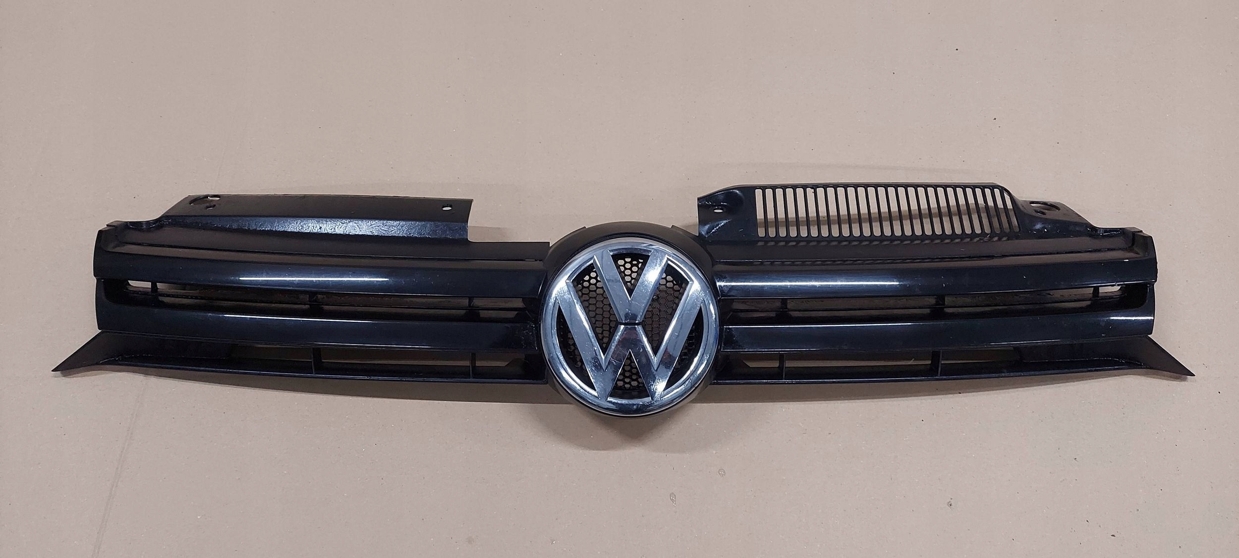 maska originál cerný VW GOLF VI 6 5K0853651AF