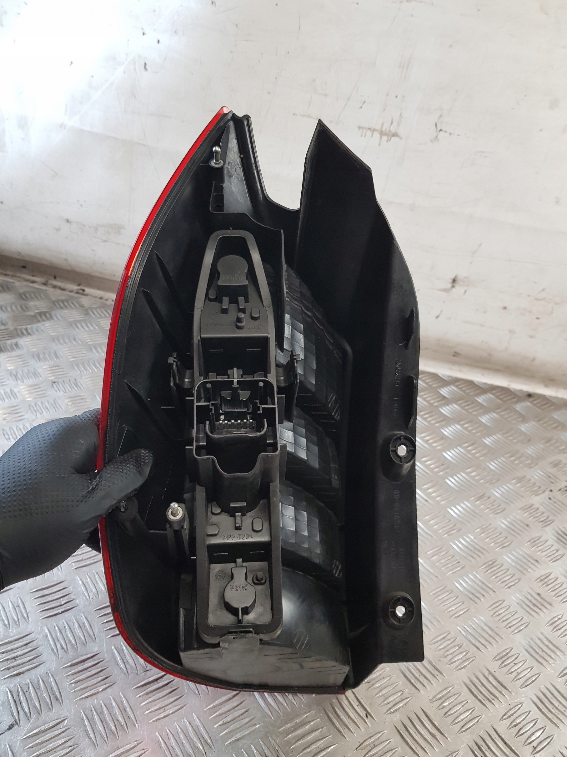 light right rear part 159116-00 RENAULT SCENIC II 04R