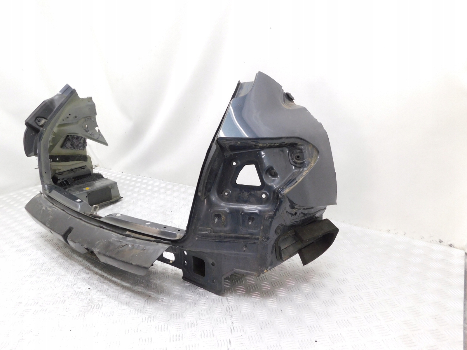 PAS TYŁ KAROSERYJNY Mercedes W205 Kombi Producent części Mercedes-Benz OE