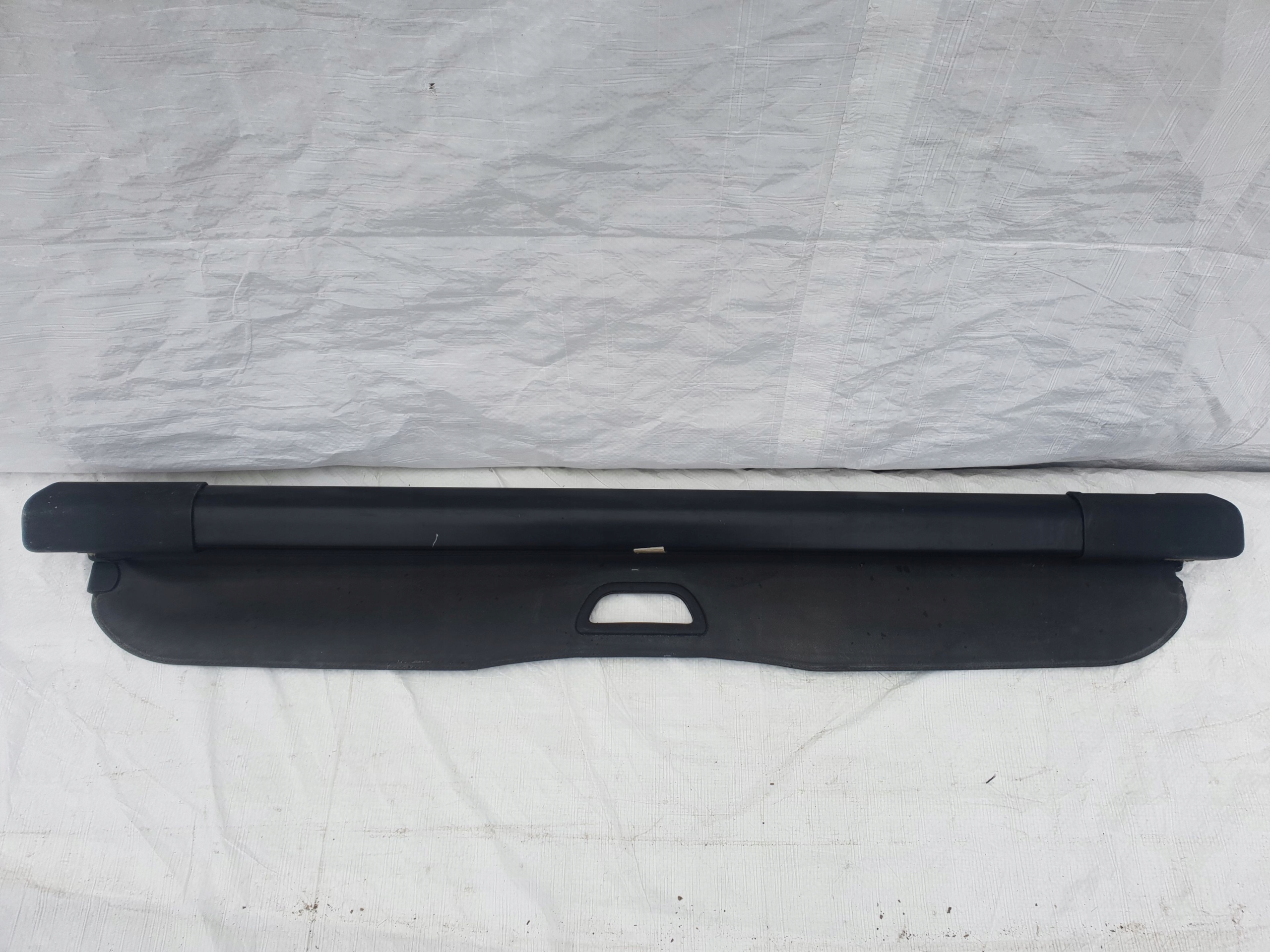 MERCEDES B-KLASA W245 04-11 ROLETA BAGAŻNIKA TYŁ