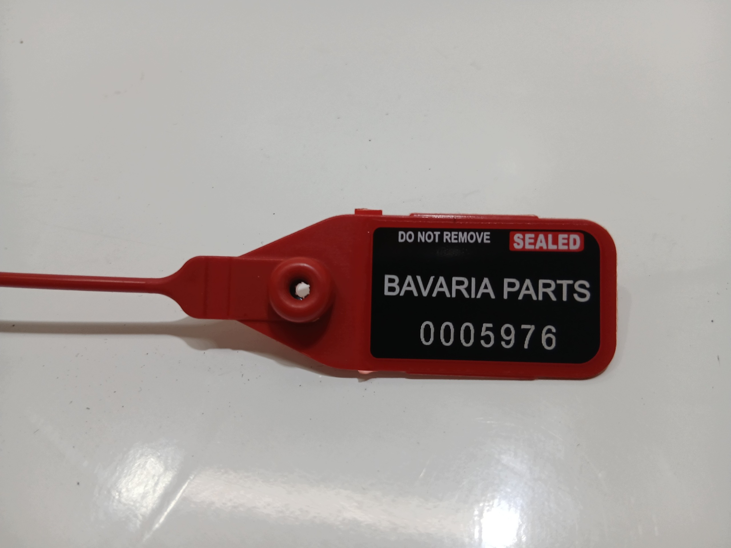 moulding below TABLICE registration BMW E92 8041180