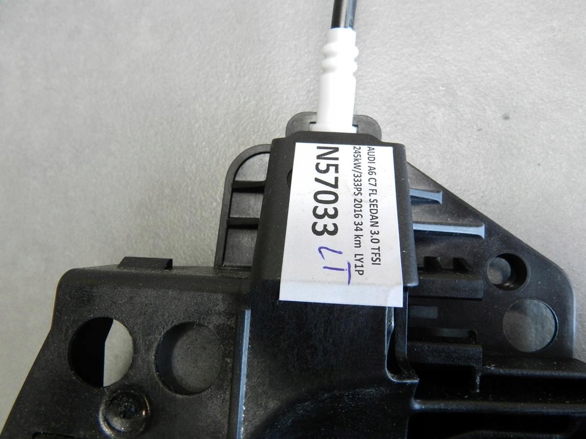 AUDI A6 C7 handle left rear part KESSY LY1P