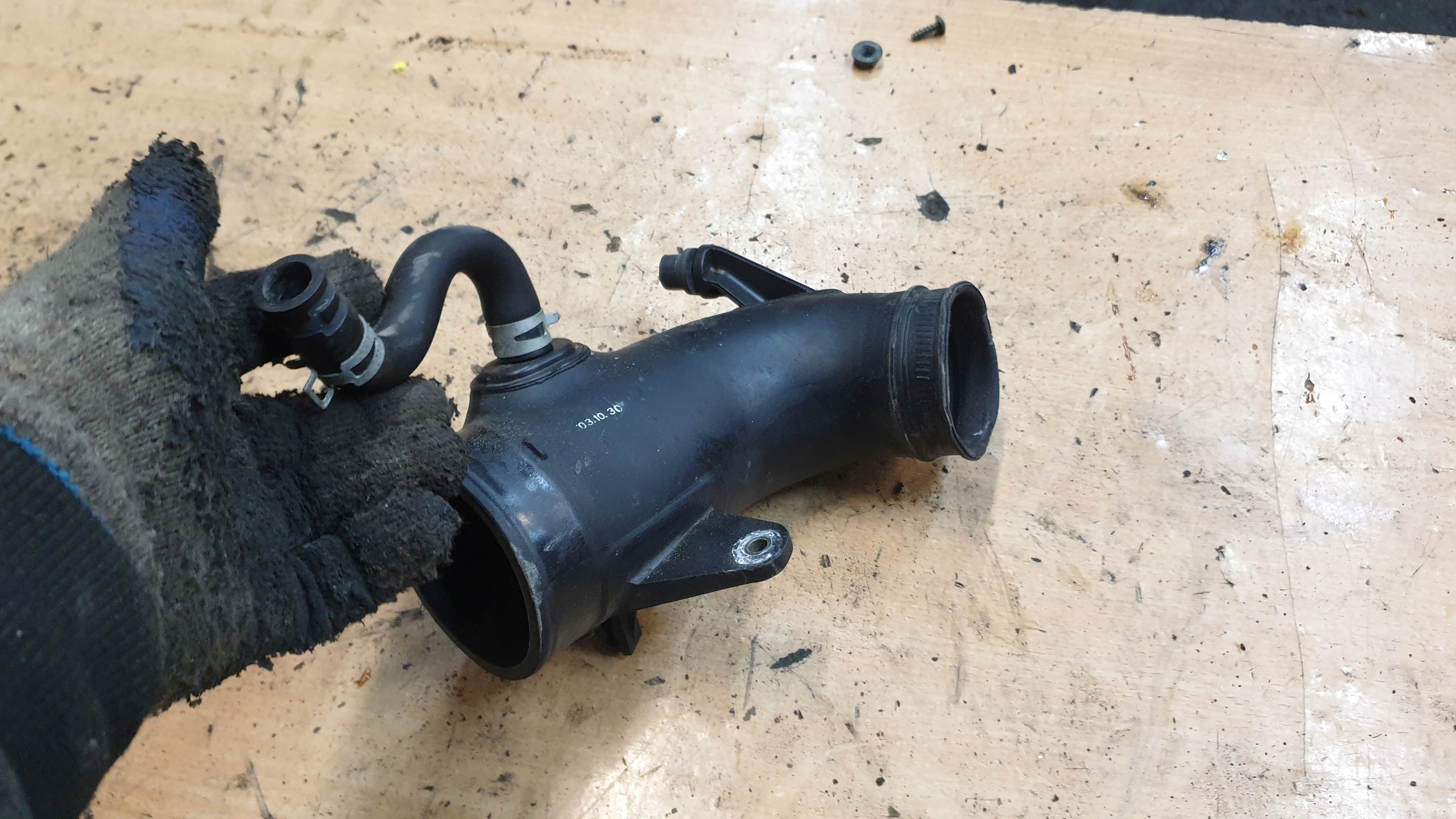 suzuki SPLASH 1.2 труба впуск Воздух