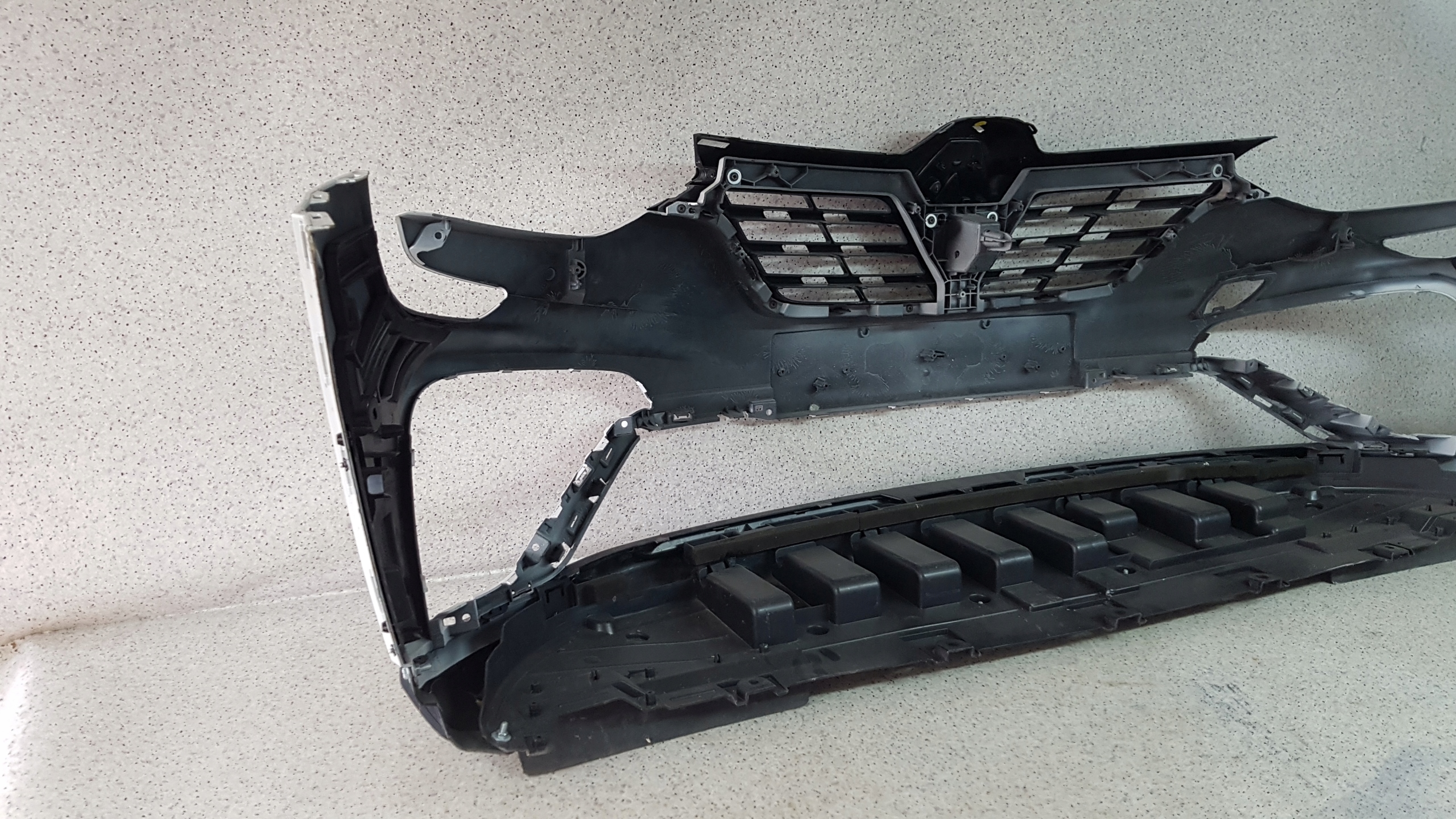 RENAULT ARKANA RS 2019 - bumper front 2148