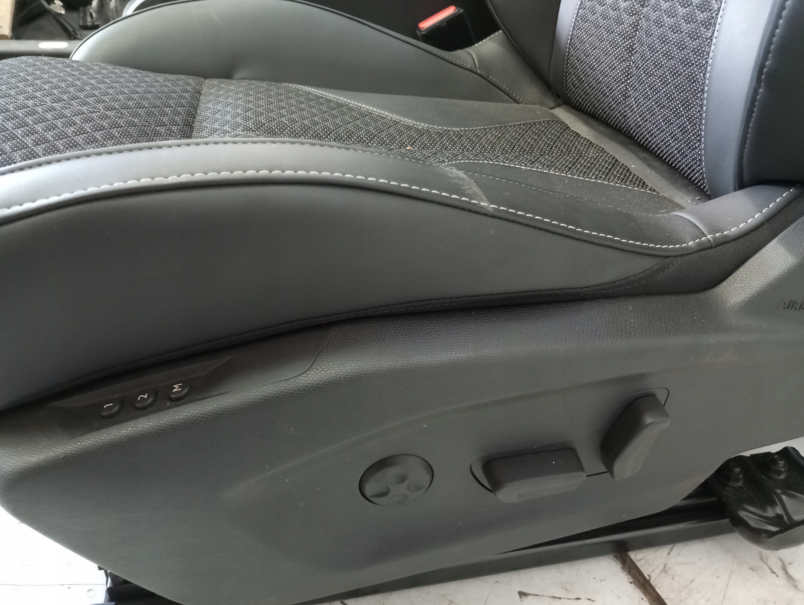 seats upholstery POL leather CITROEN DS4 II CROSS