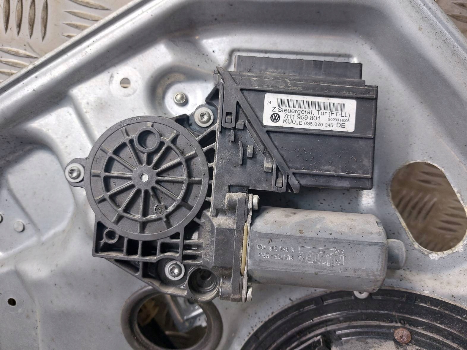 mechanism window regulator left front electrical VW T5 7H1959801