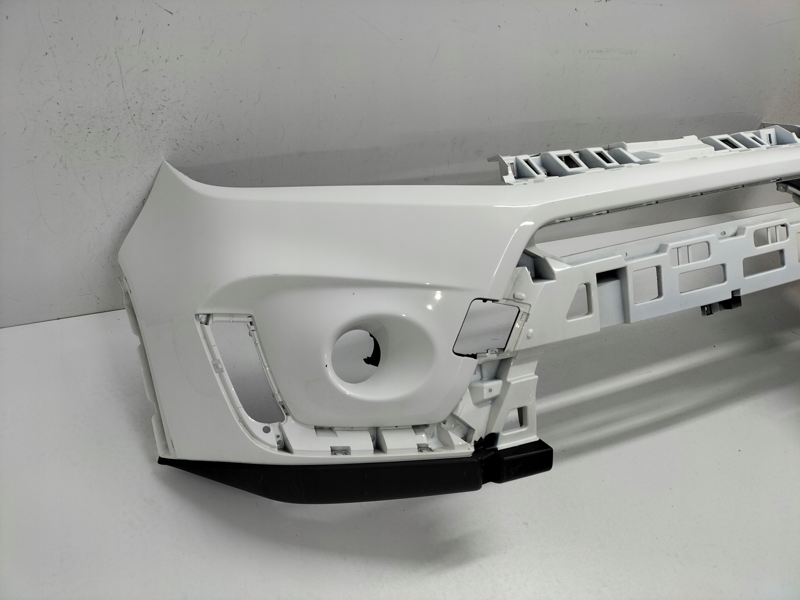 frontstoßstange vorne SUZUKI VITARA III LIFT 18