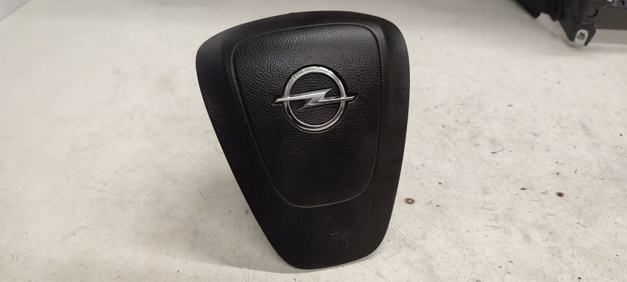 dashboard console tension belts Opel Zafira C originál