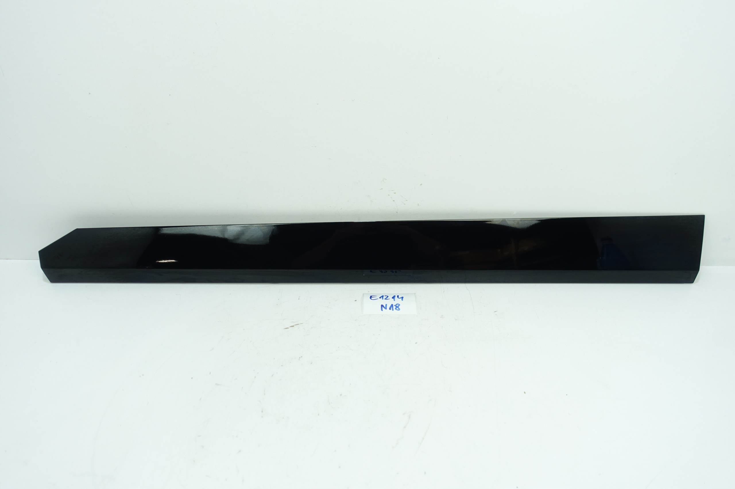 moulding door left front HYUNDAI KONA ELEKTRYK 22