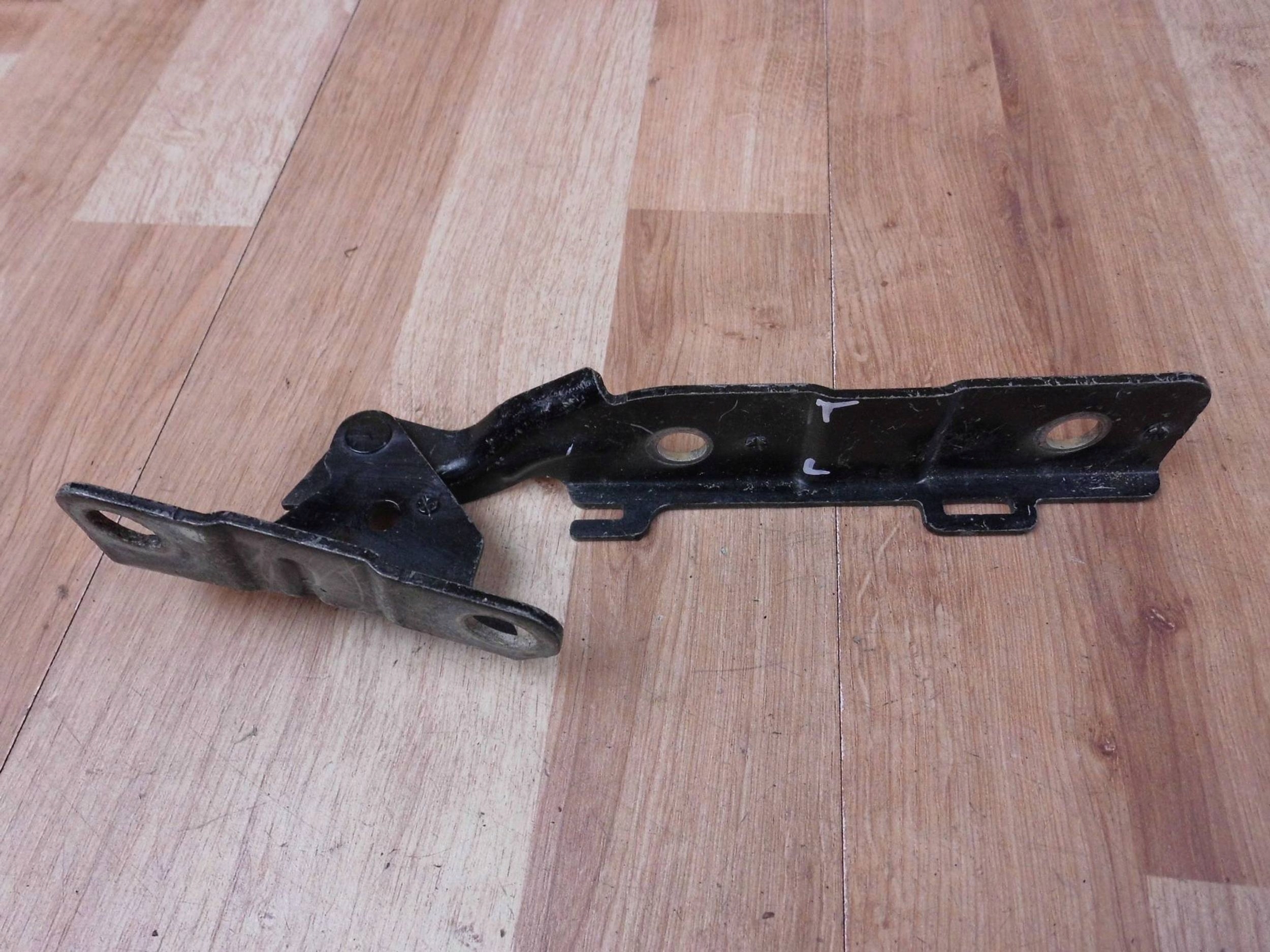 Citroen C5 III hinge bonnets pokrywy of the engine left front front 9682531180