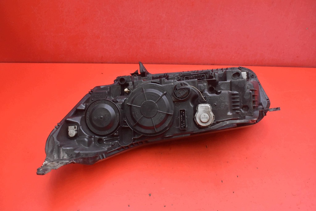 REFLEKTOR right light front XENON EU MDE207088 CITROEN C5 II X7 III 08-17