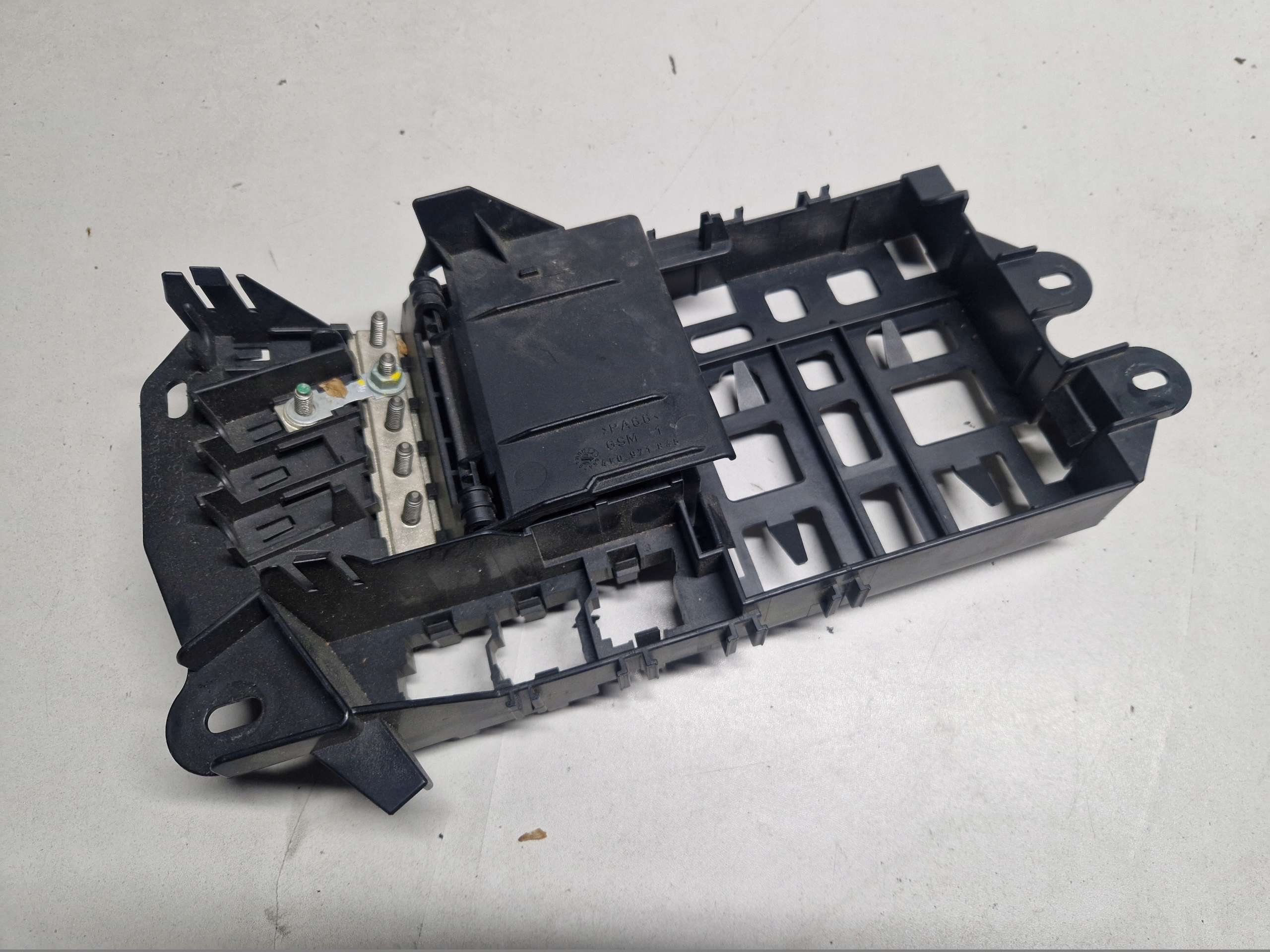 AUDI A6 C6 A6C6 Adapter, Stecker Gehäuse Blende Abdeckung der Sicherungen 4F0971845