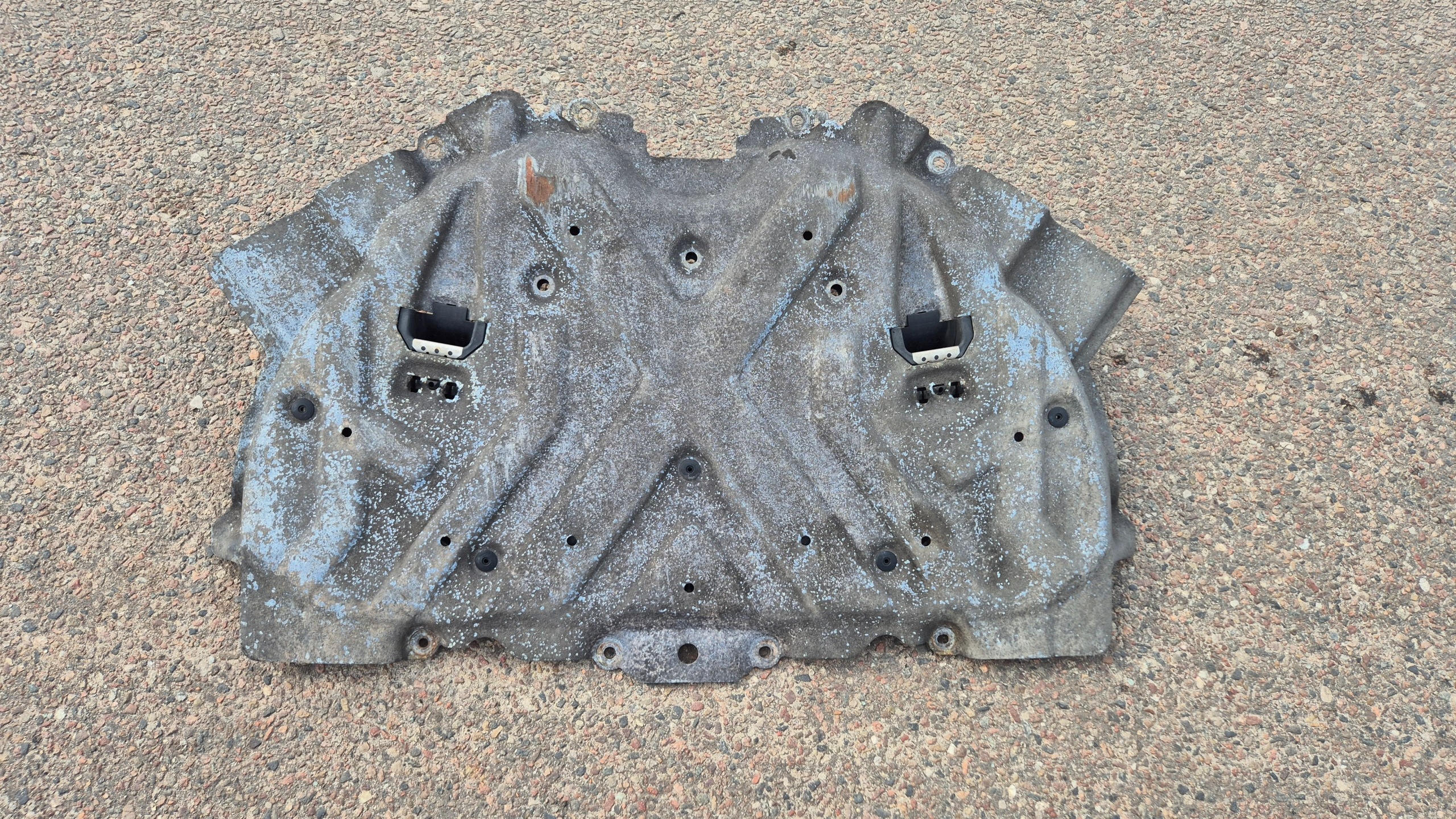 blende abdeckung abdeckung unter motor MERCEDES W222 2225240685 original