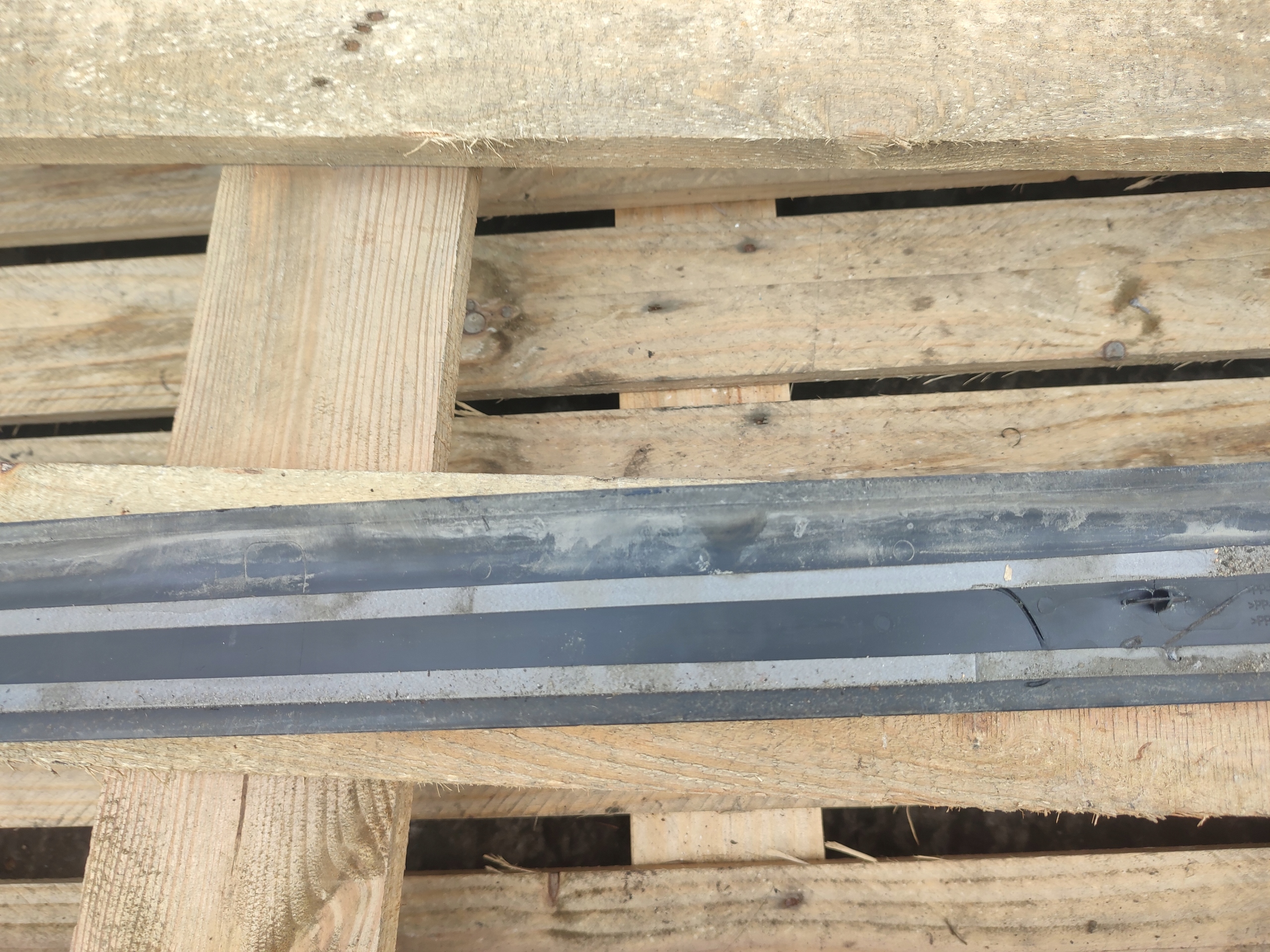 moulding threshold left front AUDI A6 C6 S-LINE 4F0853373K