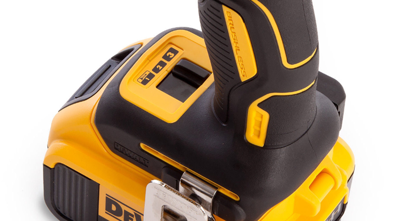 DeWalt DCF887P1 Zakrętarka udarowa 205Nm 18V Klucz Seria DCF887