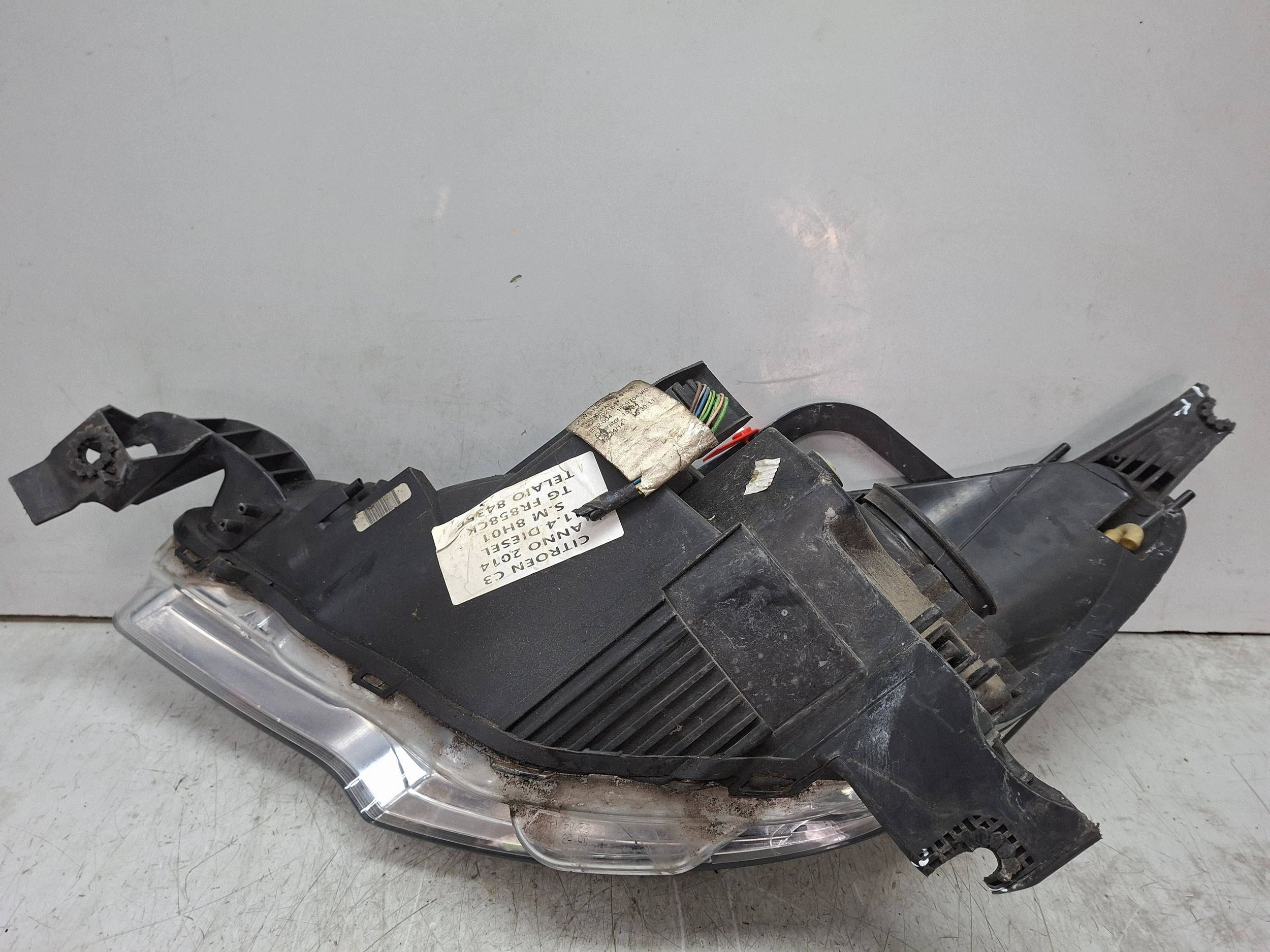 light front right 9677033880 CITROEN C3 II DS3 2009