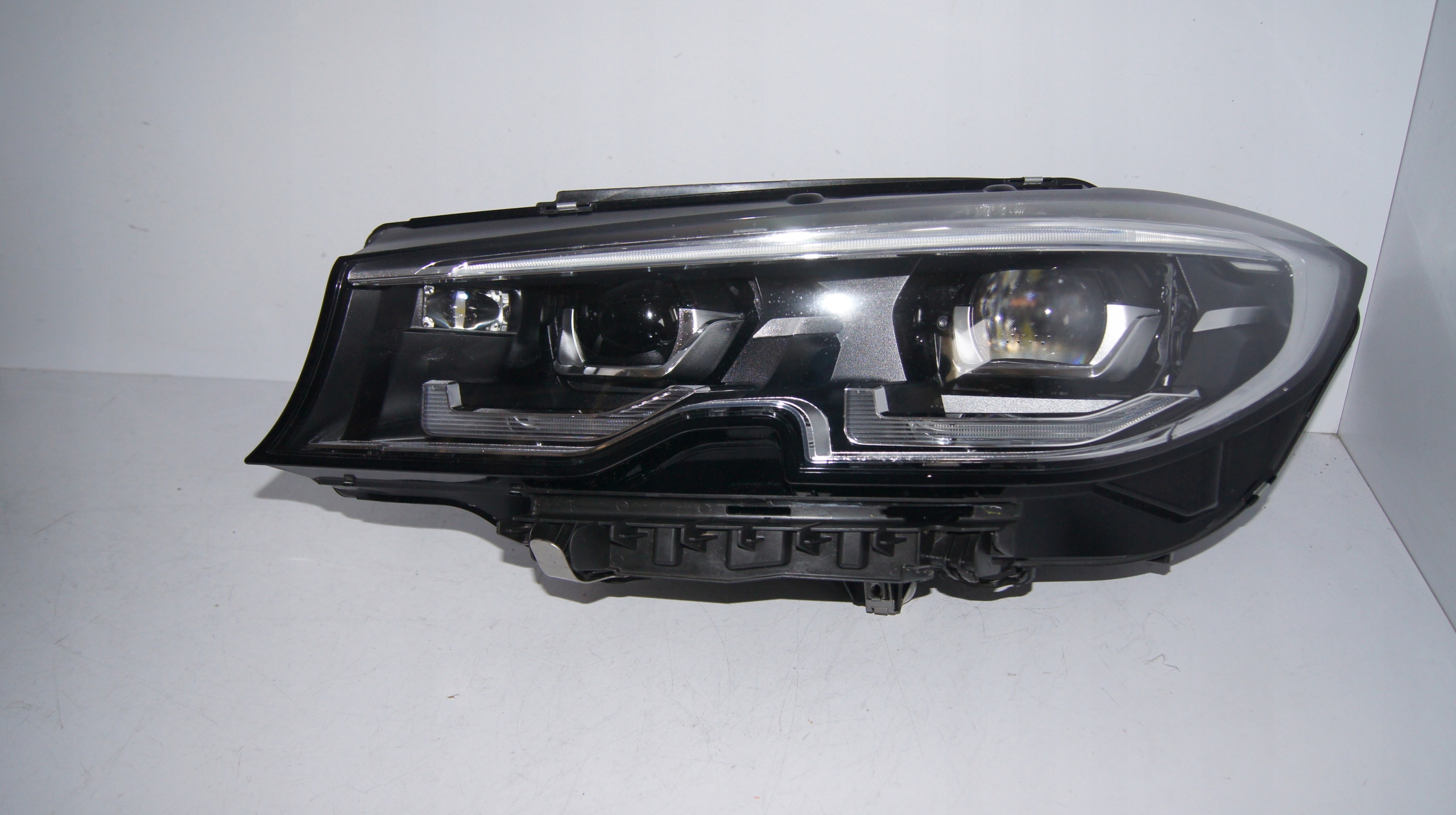 BMW 3 G20 G21 FULL LED ADAPTIVE USA LAMPA LEWA PRAWA KOMPLETNA Marka BMW
