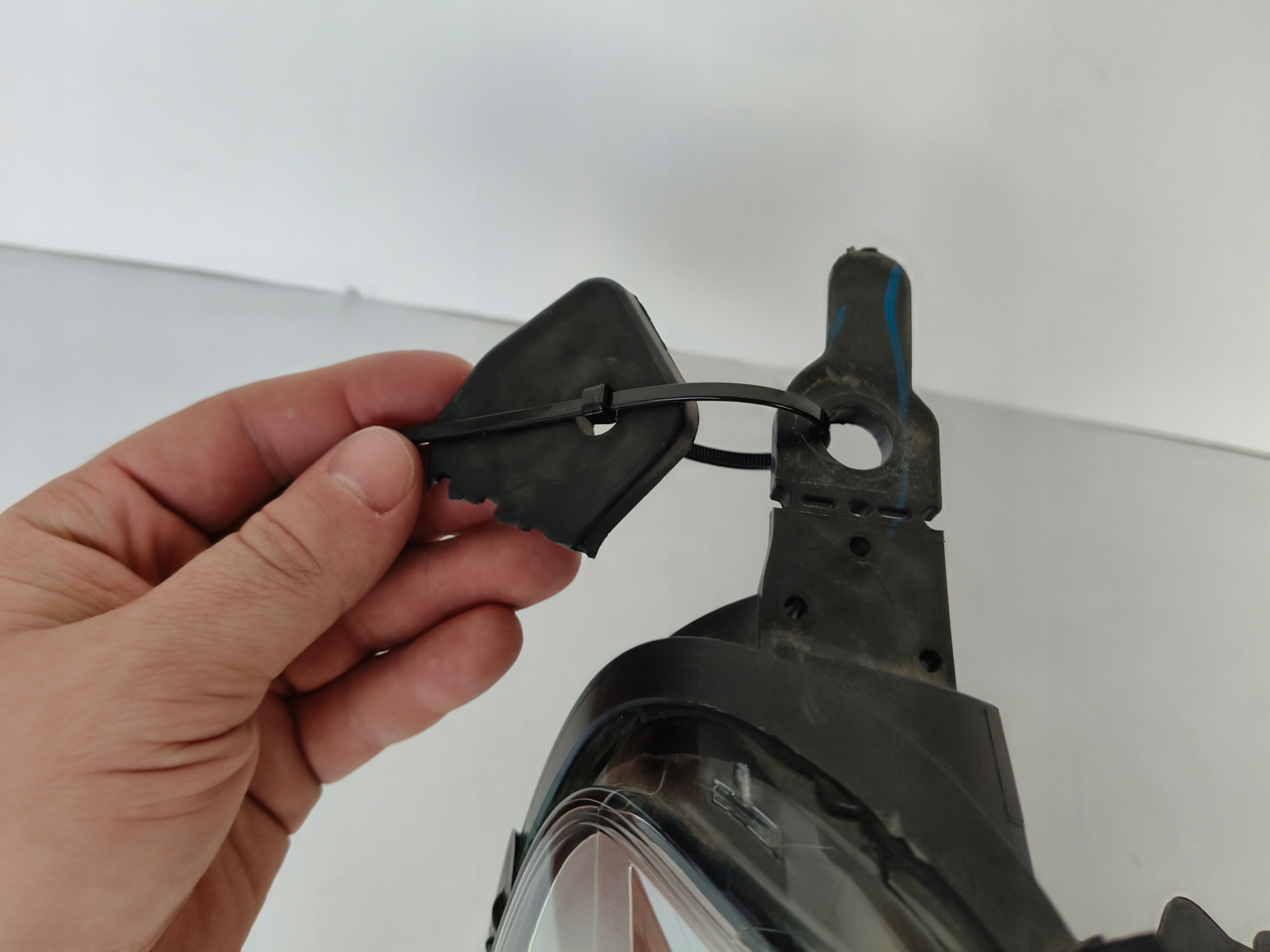 light right REFLEKTOR PEUGEOT EXPERT TRAVELLER 16- XENON