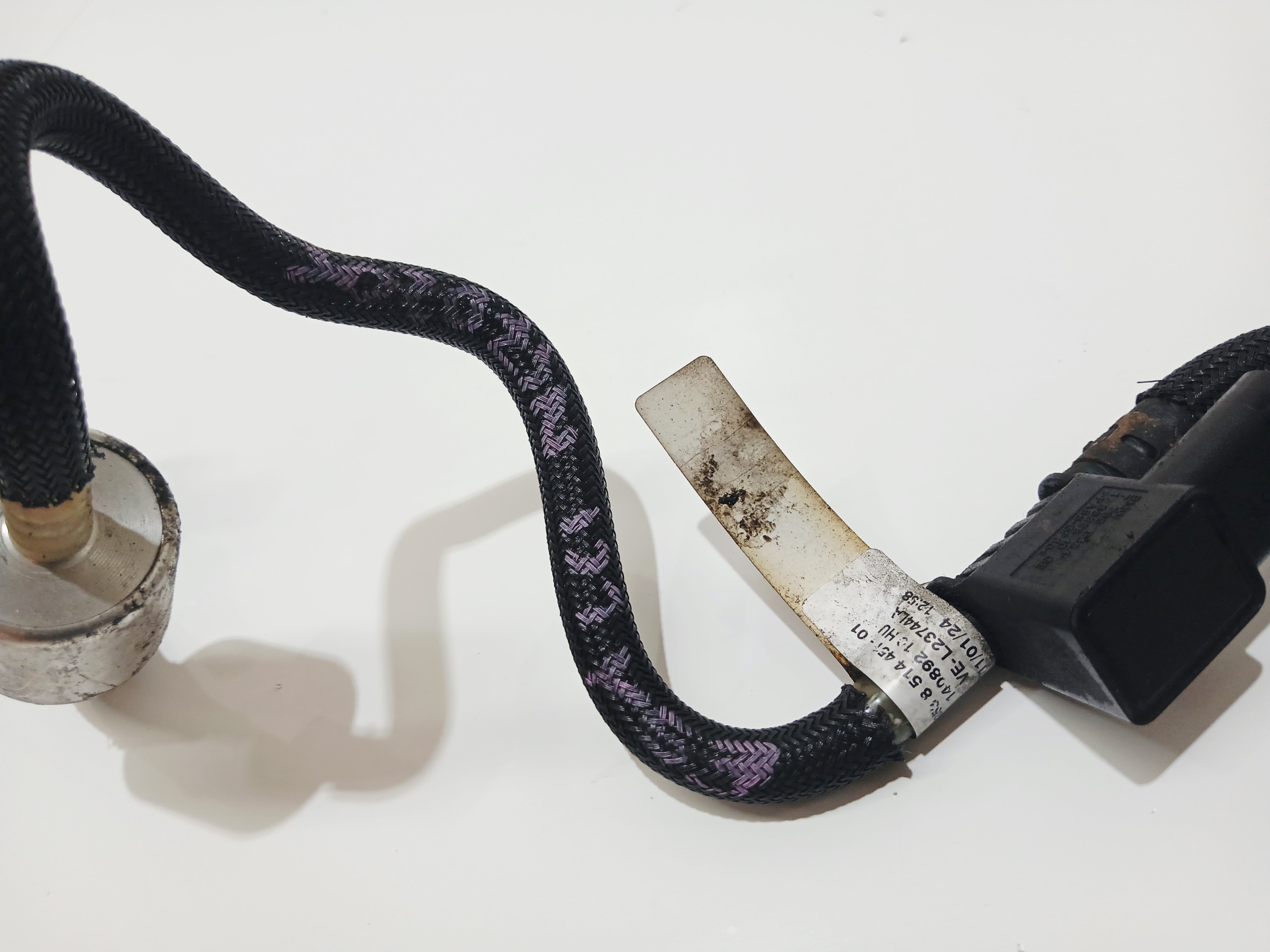 fuel line BMW E90 E91 N47D20C 8514451 (4824534)
