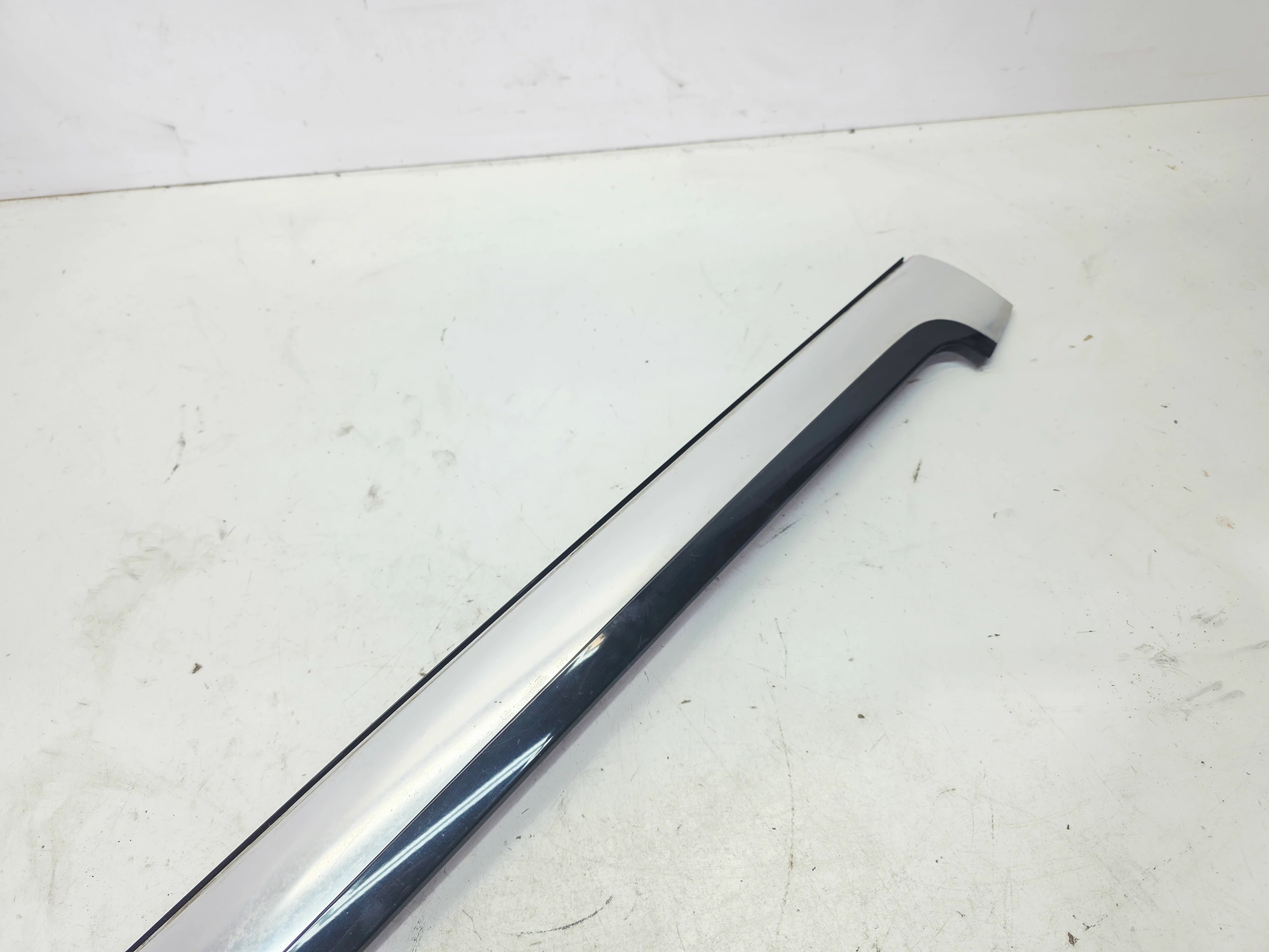 moulding CHROM windows CZOLOWEJ right AUDI A5 8F CABRIO 8F0853266A