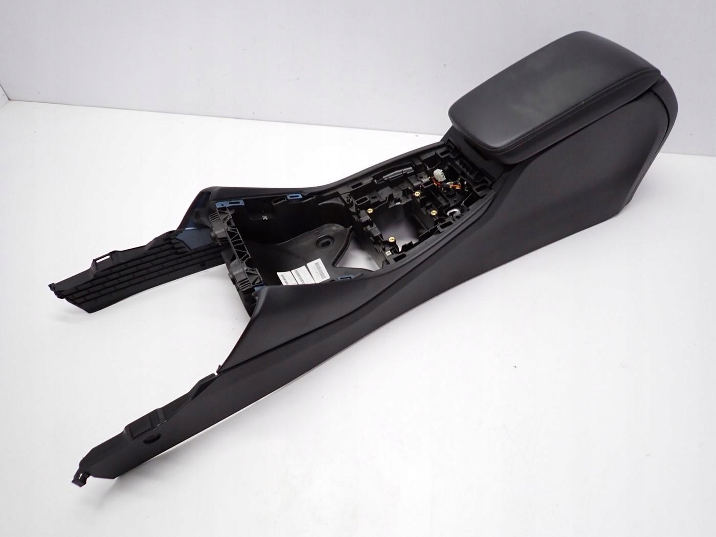 тунель подлокотник европа оригинал 1334523 BMW X4 G02 X3 G01 21R