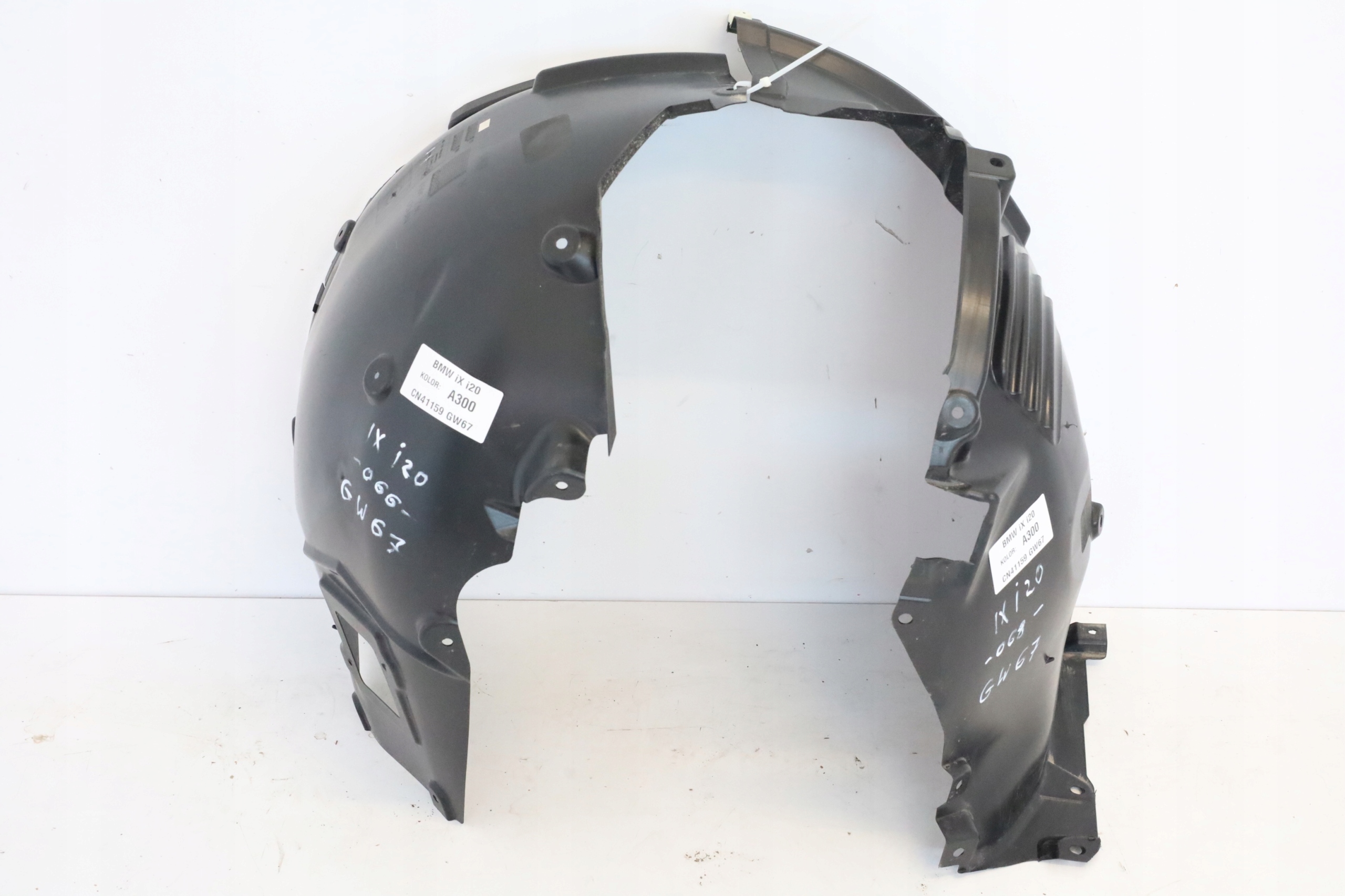 NADKOLE PRAWY PRZÓD BMW iX i20 7932068 7932066