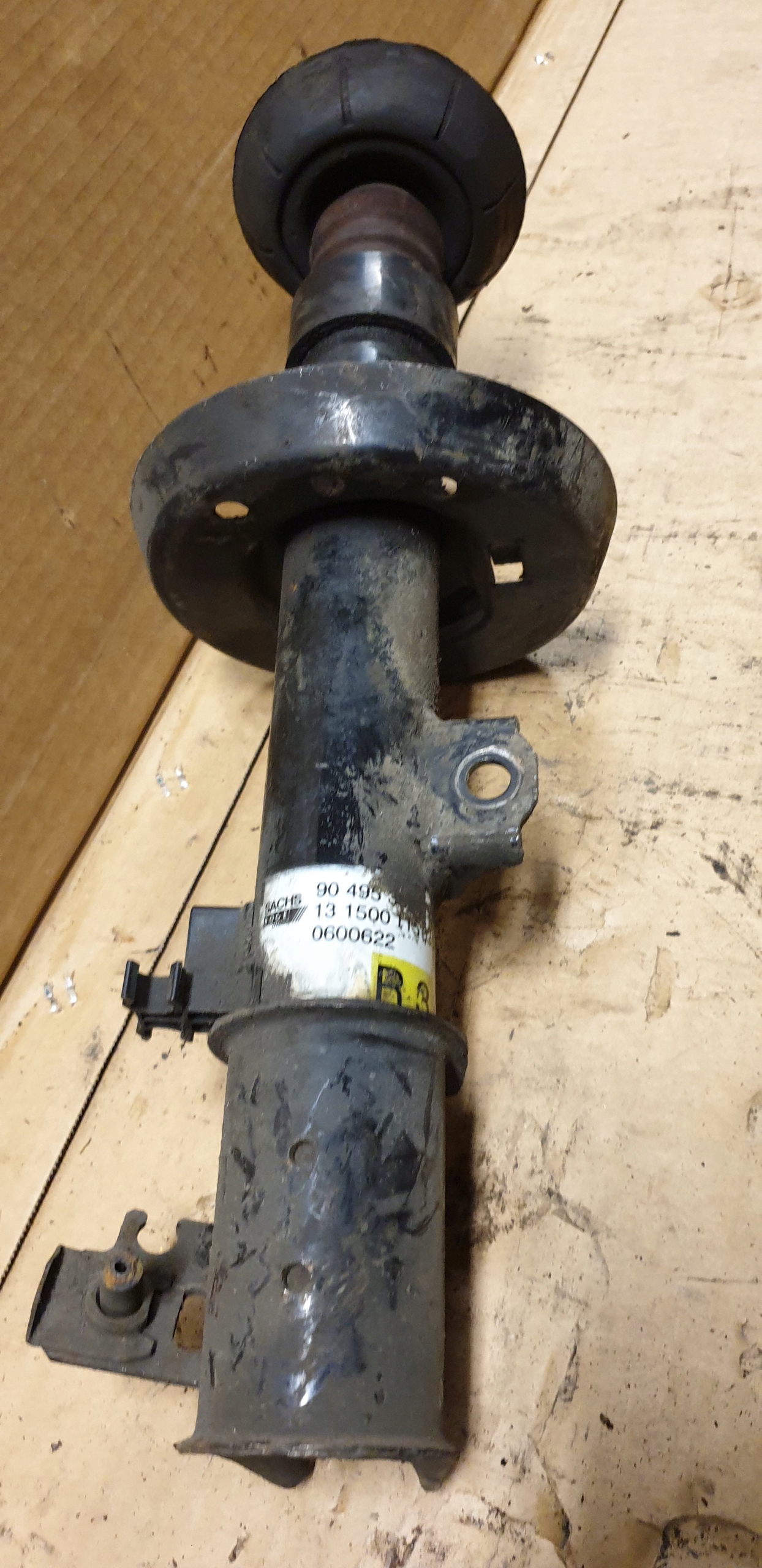 shock absorber right front OPEL VECTRA B original GM