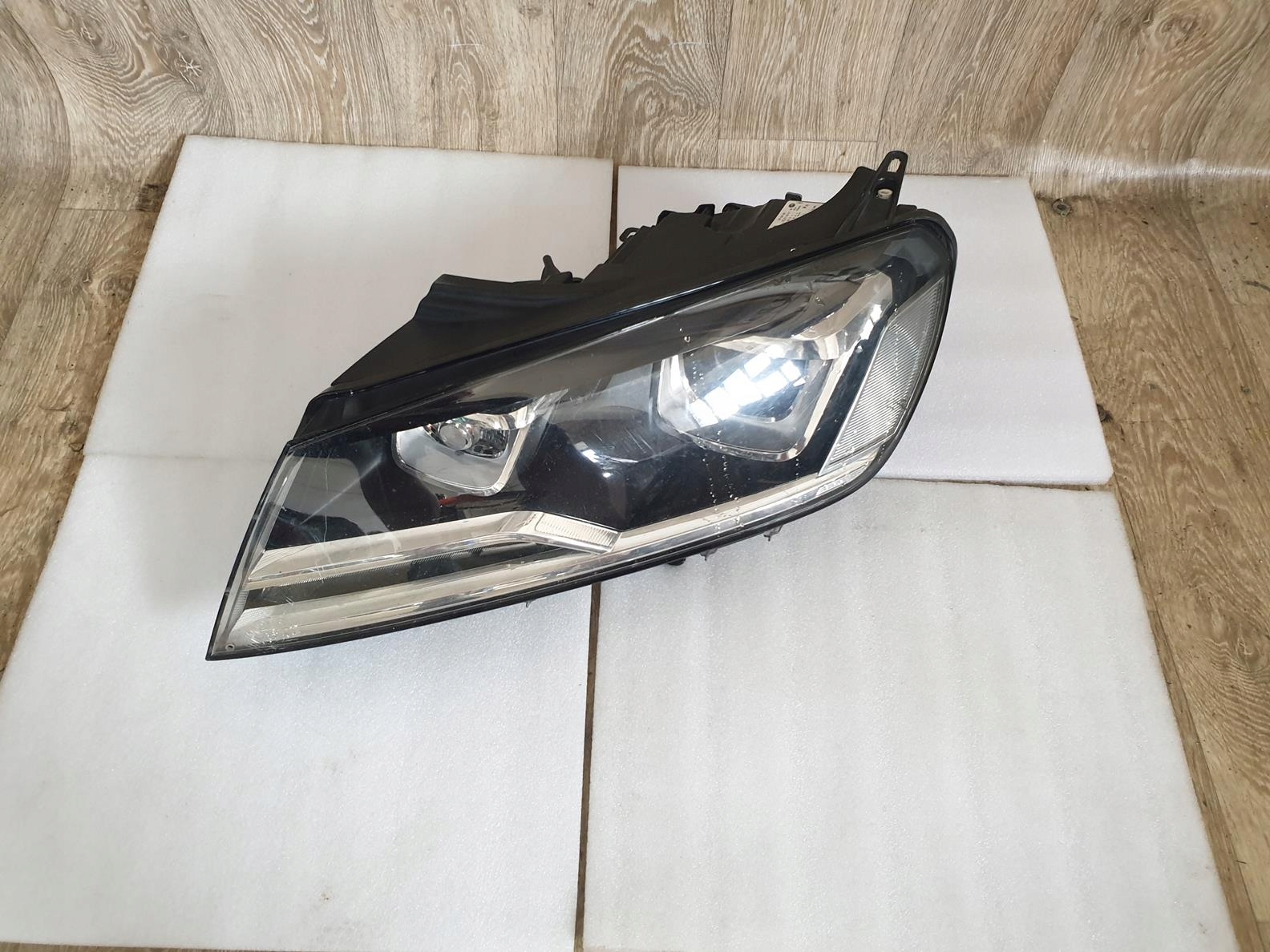 light BI Xenon left TOUAREG II 7P complete LIFT