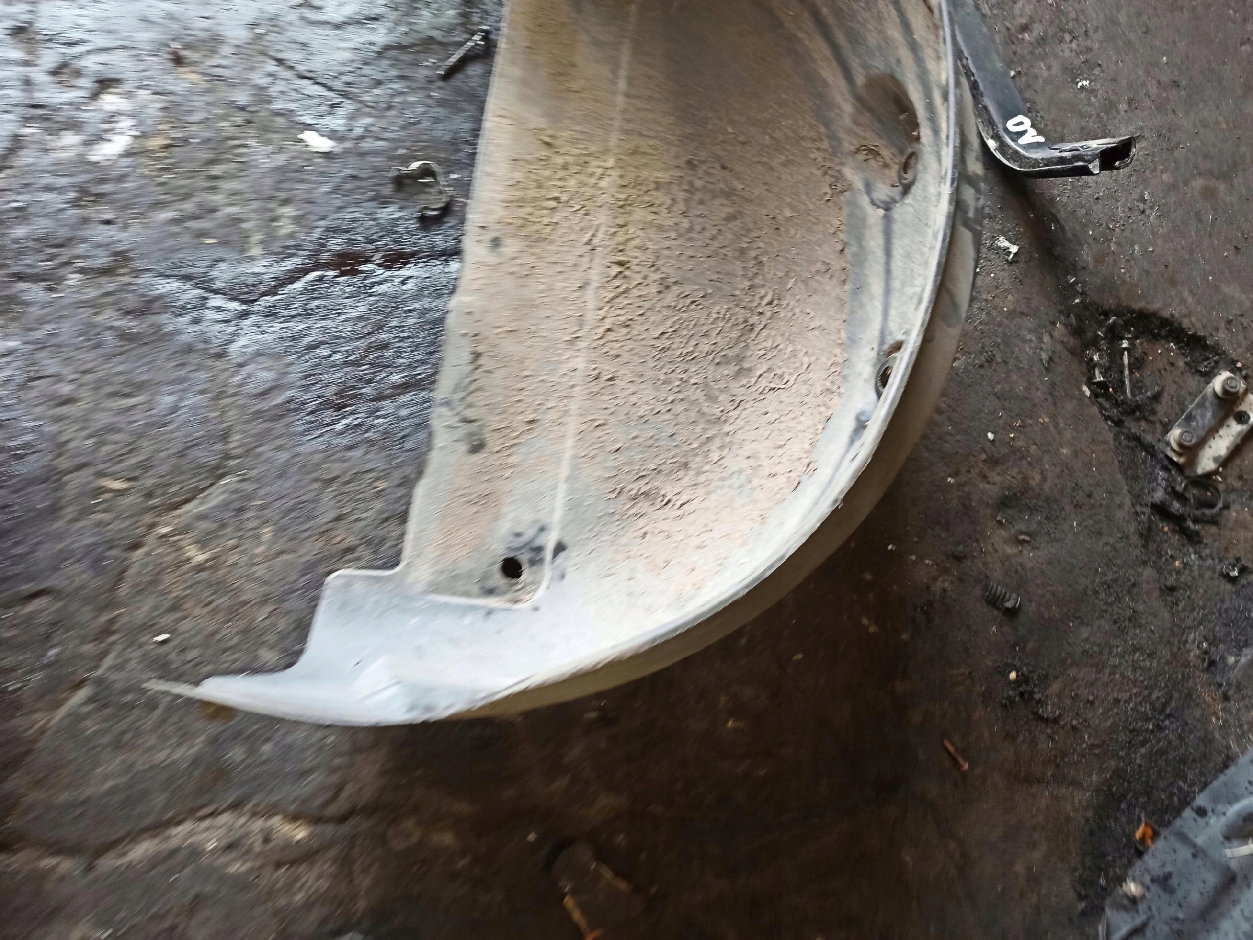 Radschale links oder rechts heck OPEL VIVARO 82000036