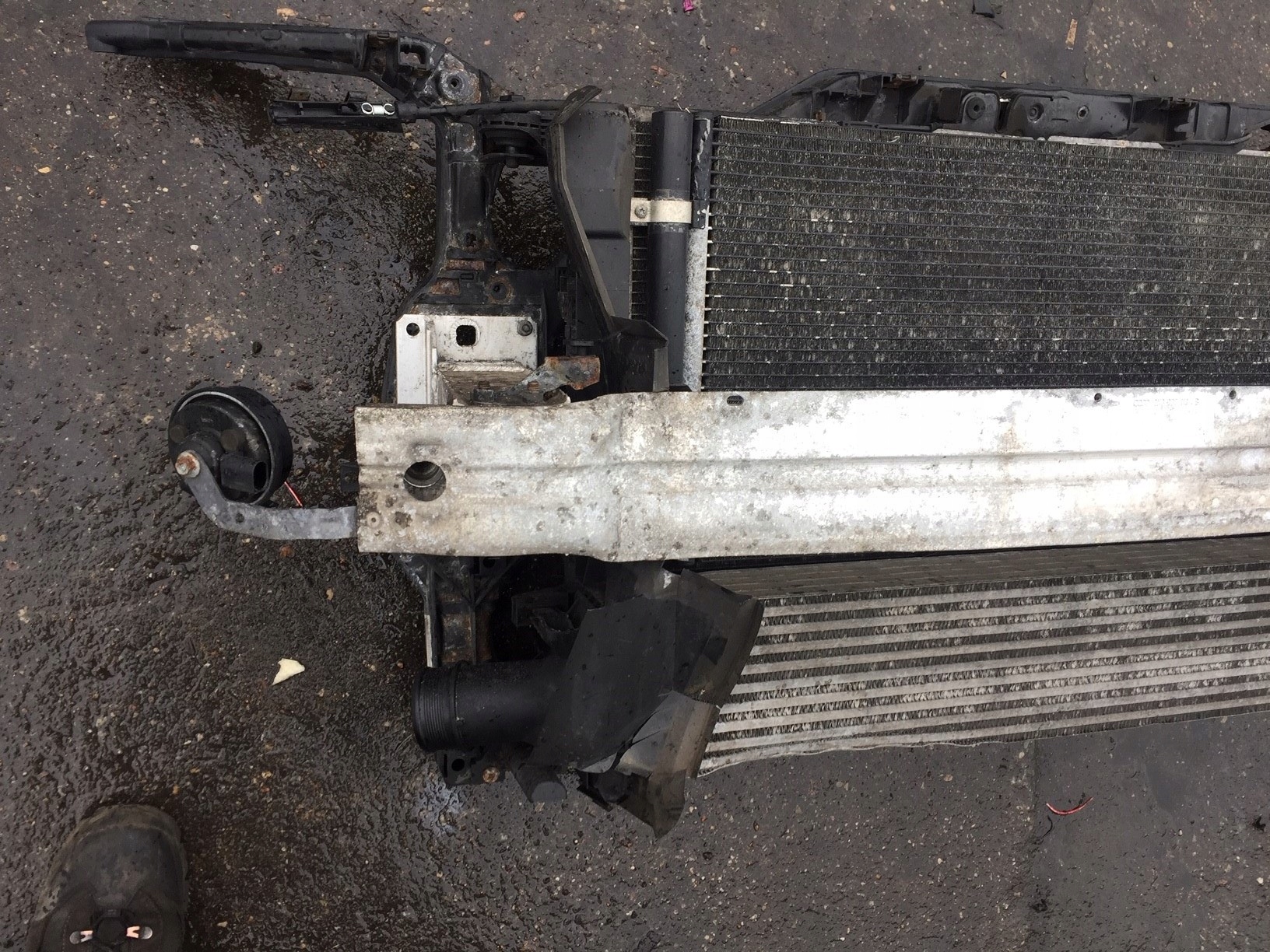 AUDI A5 8T 3.0 TDI support panel for radiators pillar MANUAL