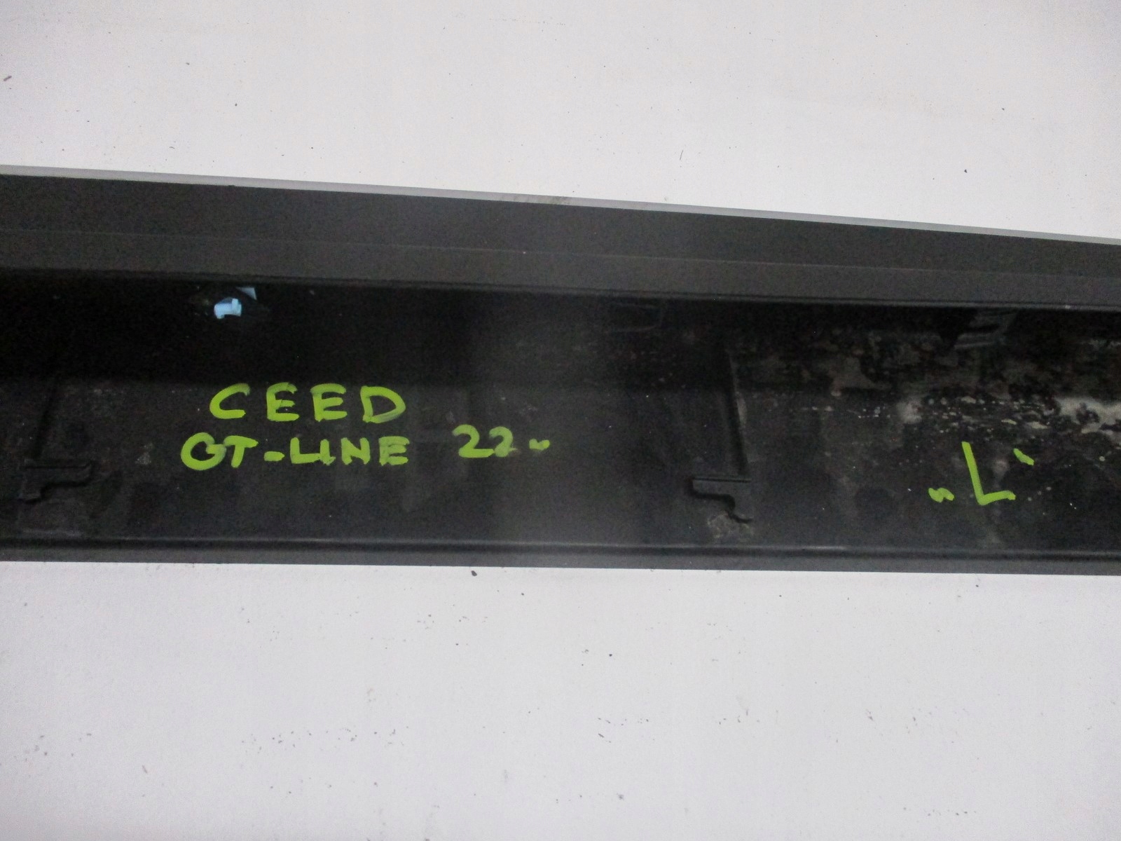 cap moulding threshold KIA CEED GT-L left