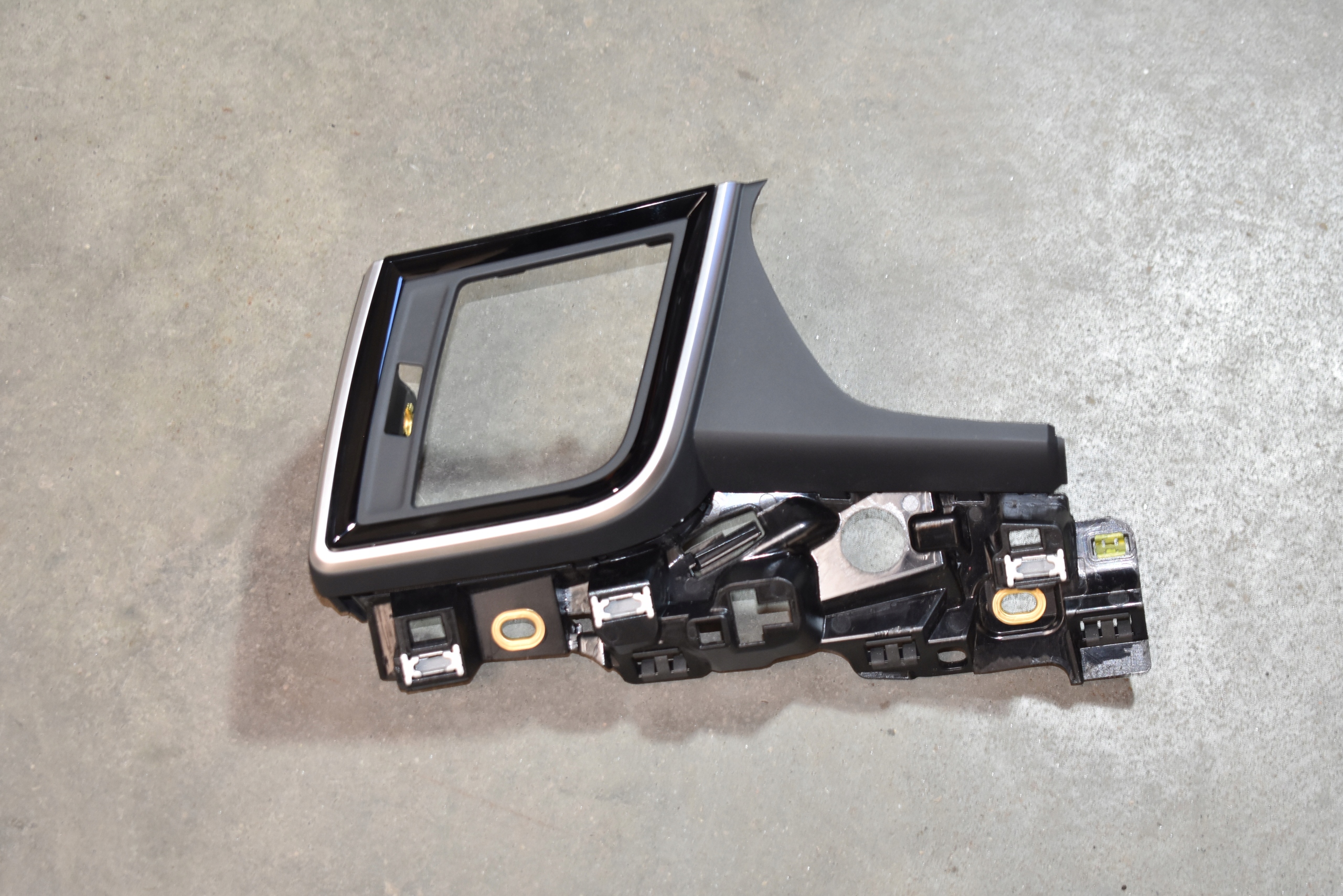 IDEALNY DEKOR PIANO consoles cover left AUDI Q5 80A 1