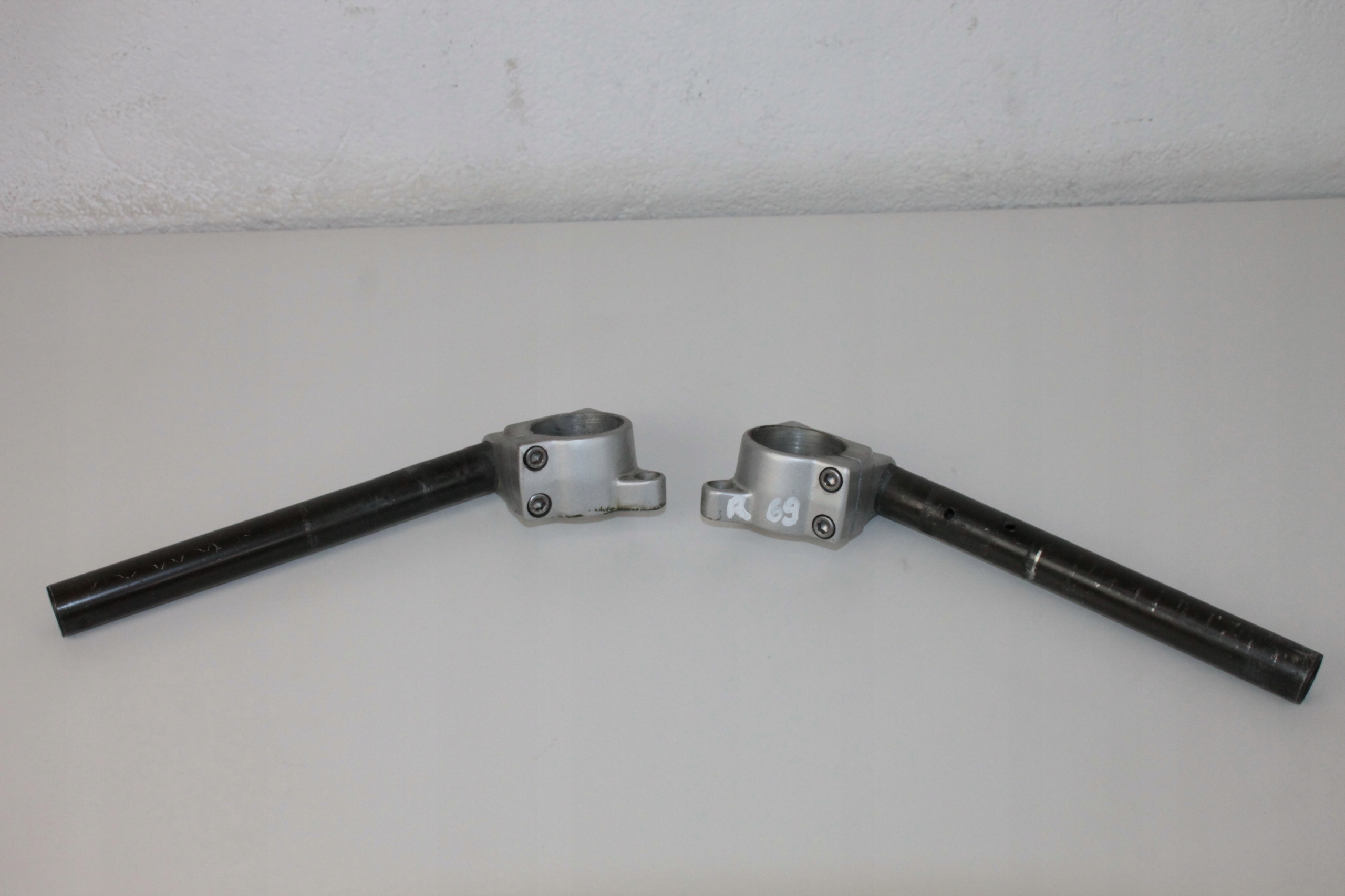 THUNDER600 10 - YAMAHA YZF 600 THUNDERCAT ЛІВИЙ І ПРАВИЙ КЕРМО