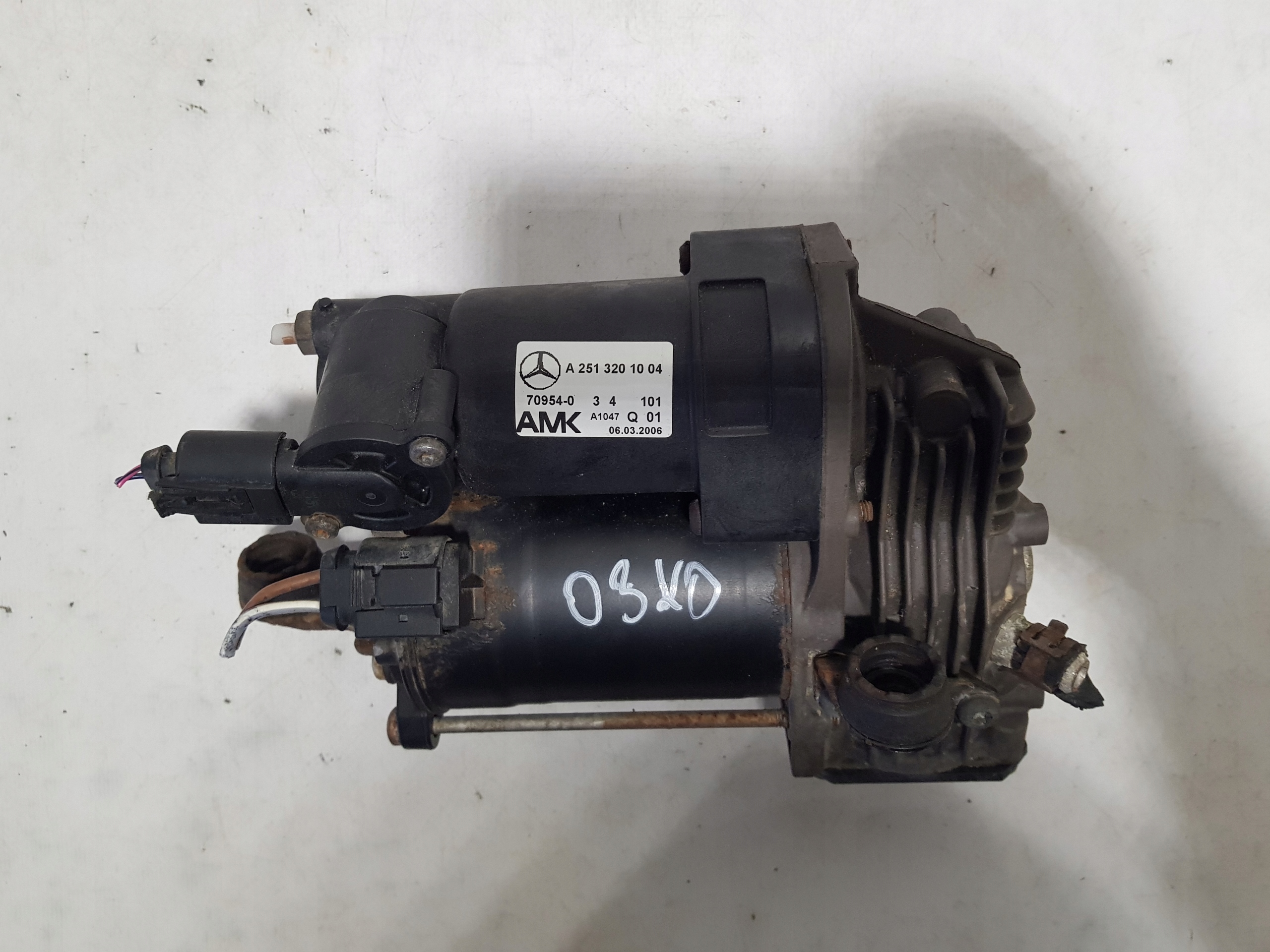 compressor; springing AIRMATIC MERCEDES W251 2513201004