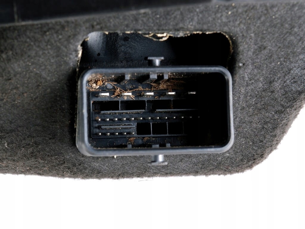 HAMULEC RĘCZNY ELEKTRYCZNY CITROEN C4 PICASSO / C4 GRAND PICASSO 0204280109 Producent części Bosch