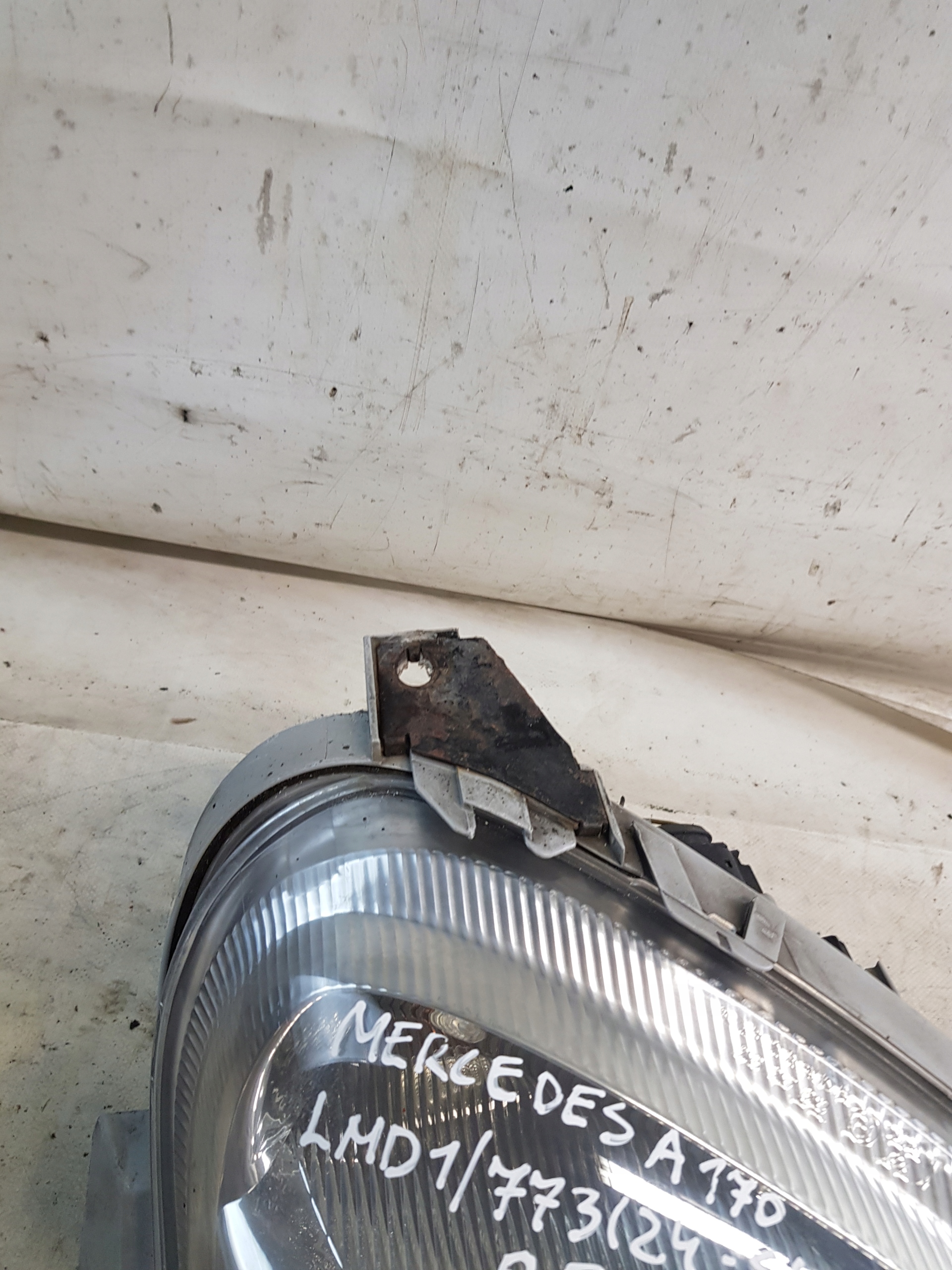 MERCEDES A170 03r. light right front front EUROPA