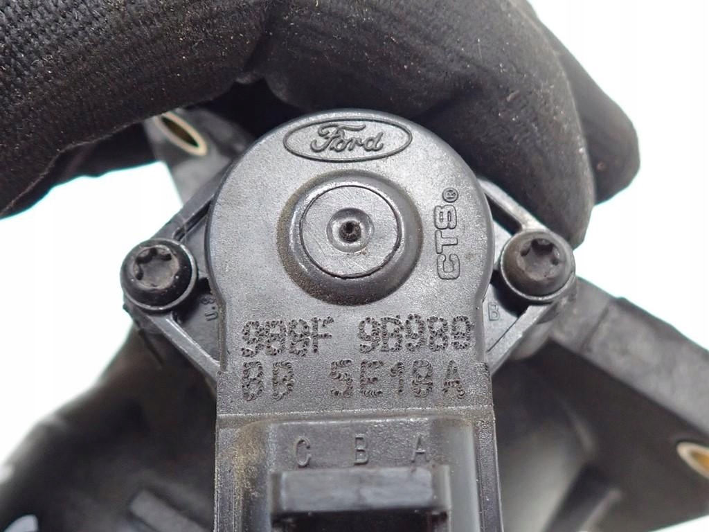 ДРОССЕЛЬНАЯ ЗАСЛОНКА оригинал 5 и CR 1.8 L8 05R